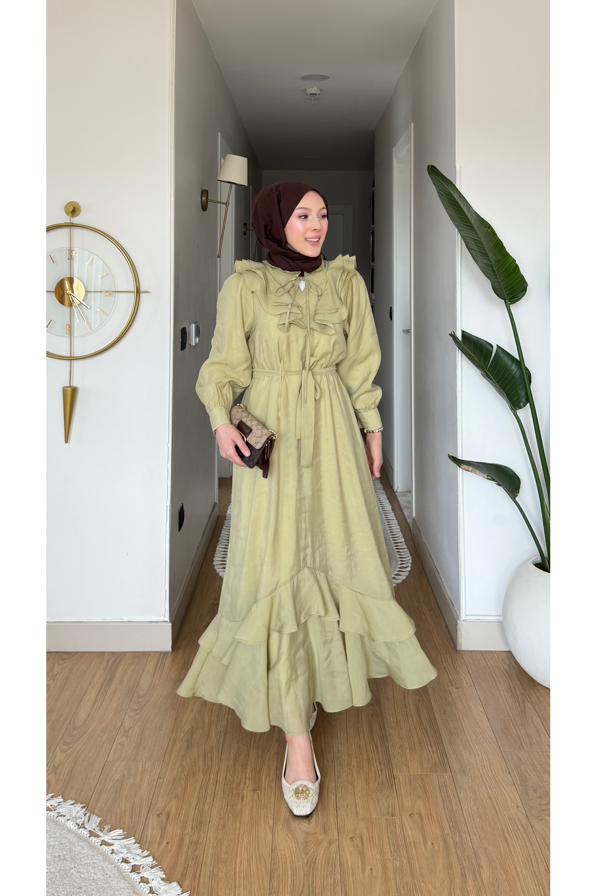 merve ada design  Kadın Volan Yaka Detaylı Vual Kumaş Tesettür Elbise İNCE ASTARLI