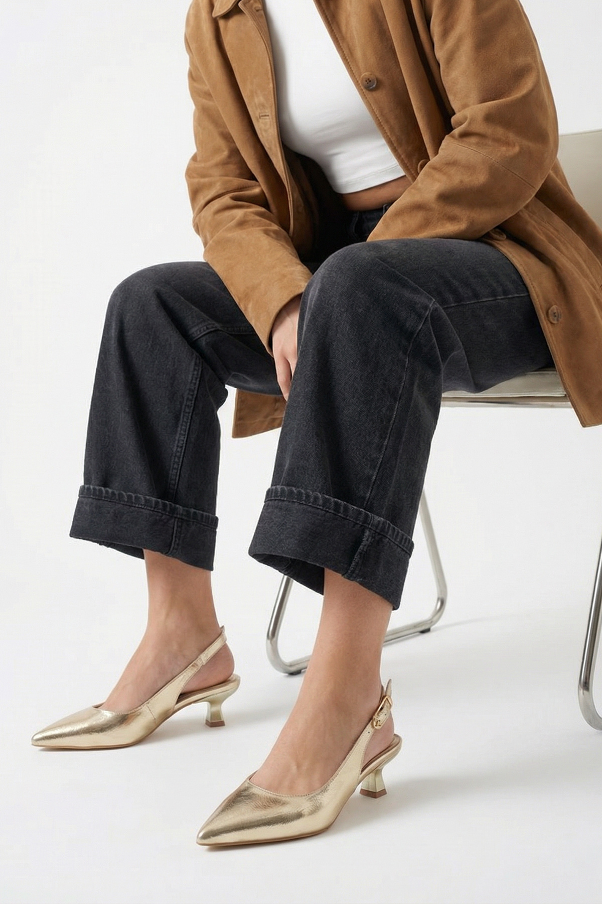 Cavelle  Gold Tokalı Altın Rugan Sivri Burun Slingback İnce Topuklu Ayakkabı - Görsel 2