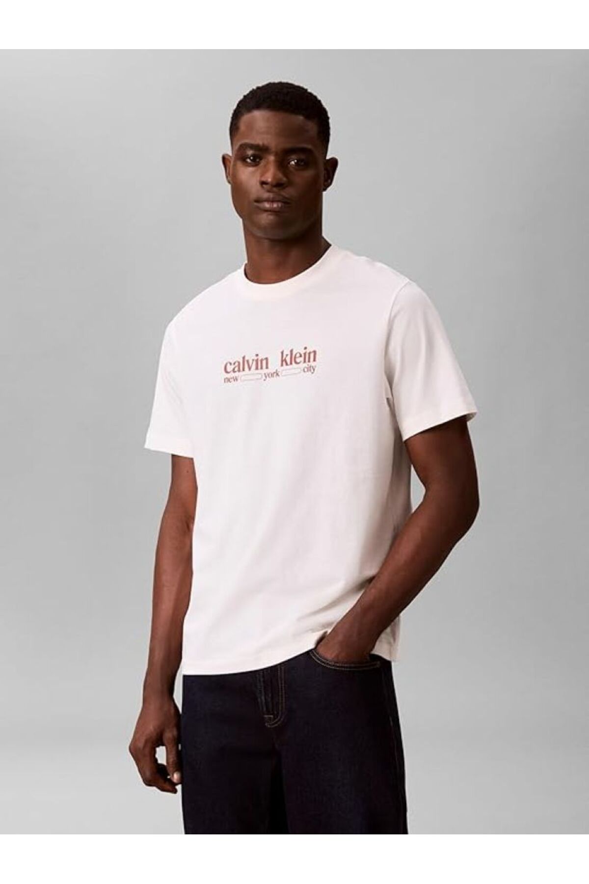 تیشرتمردانهCalvin Kleinبژ