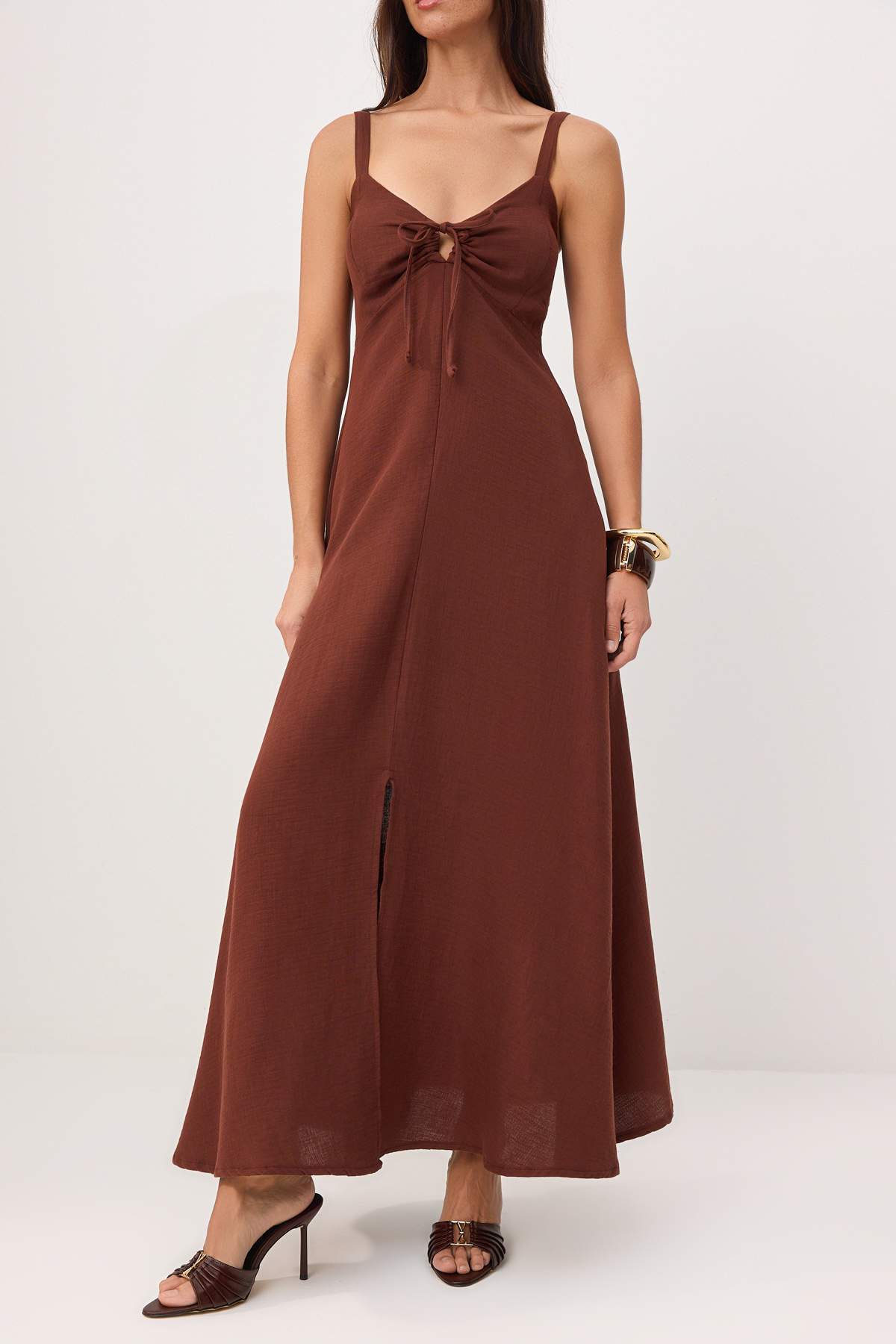 Trendyolmilla  Açık Kahverengi Ketensel Çapraz Sırt Askılı Maxi Dokuma Elbise TWOSS26EL00664 - Görsel 4