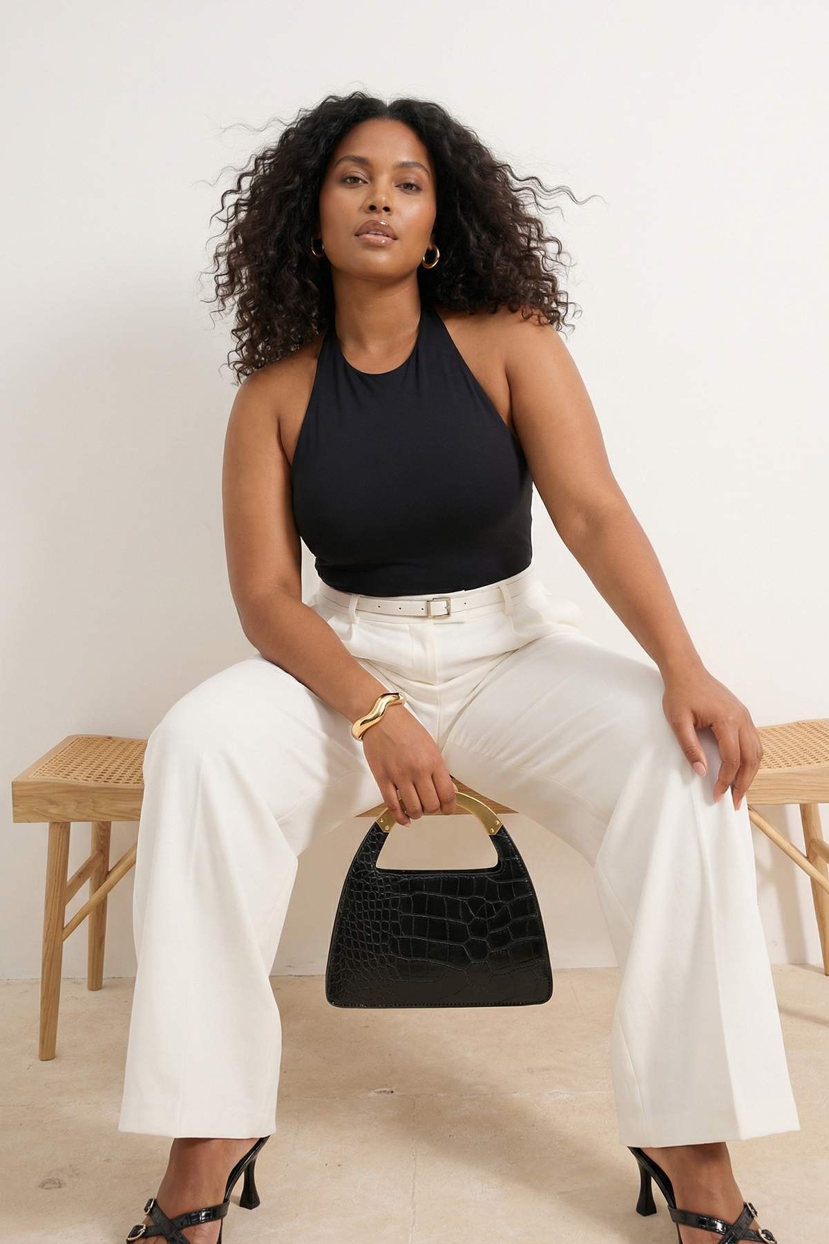 Trendyolmilla  Beyaz Kemerli Pilili Wide Leg/Extra Geniş Paça Dokuma Palazzo Pantolon TBBSS26AR00003 - Görsel 2