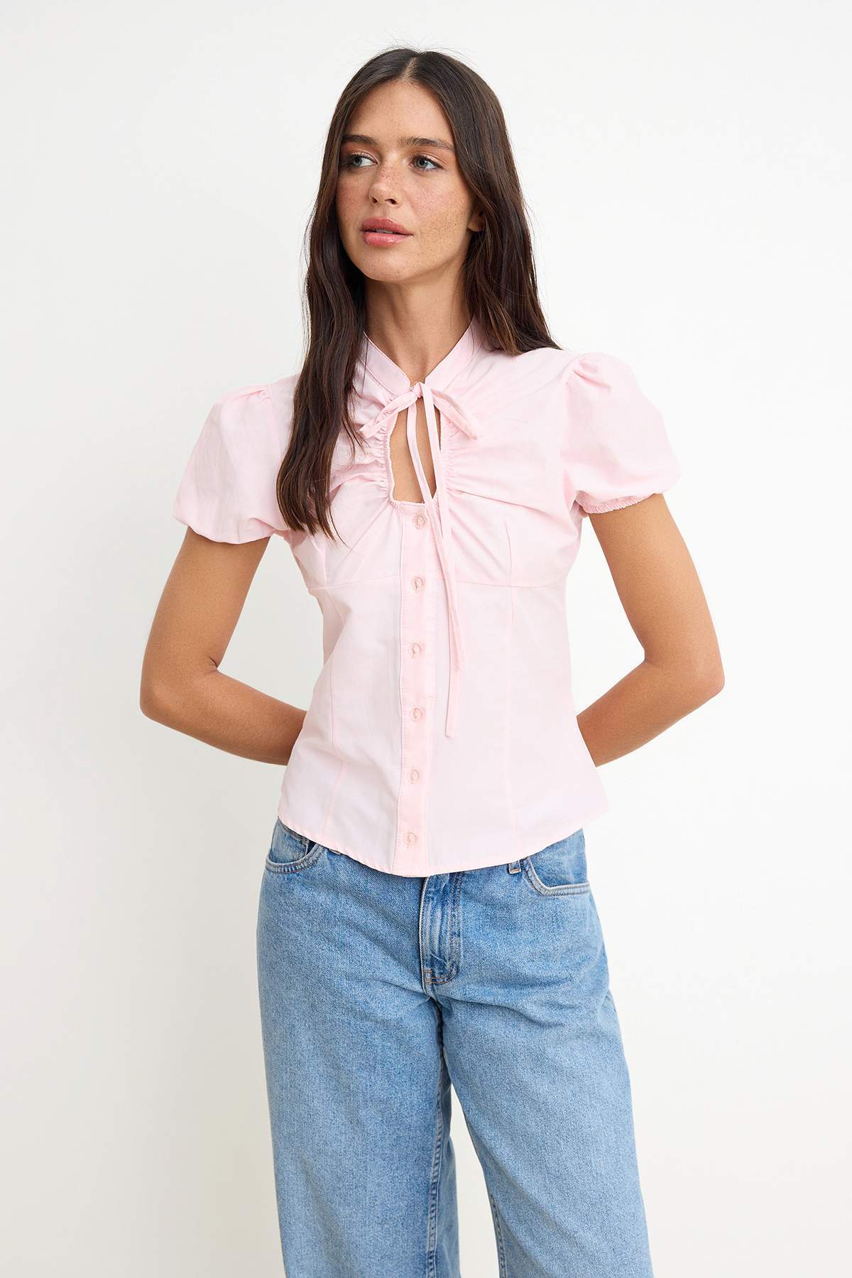 Trendyolmilla  Pembe Büzgü Detaylı Balon Kol Gömlek TWOSS26GO00181