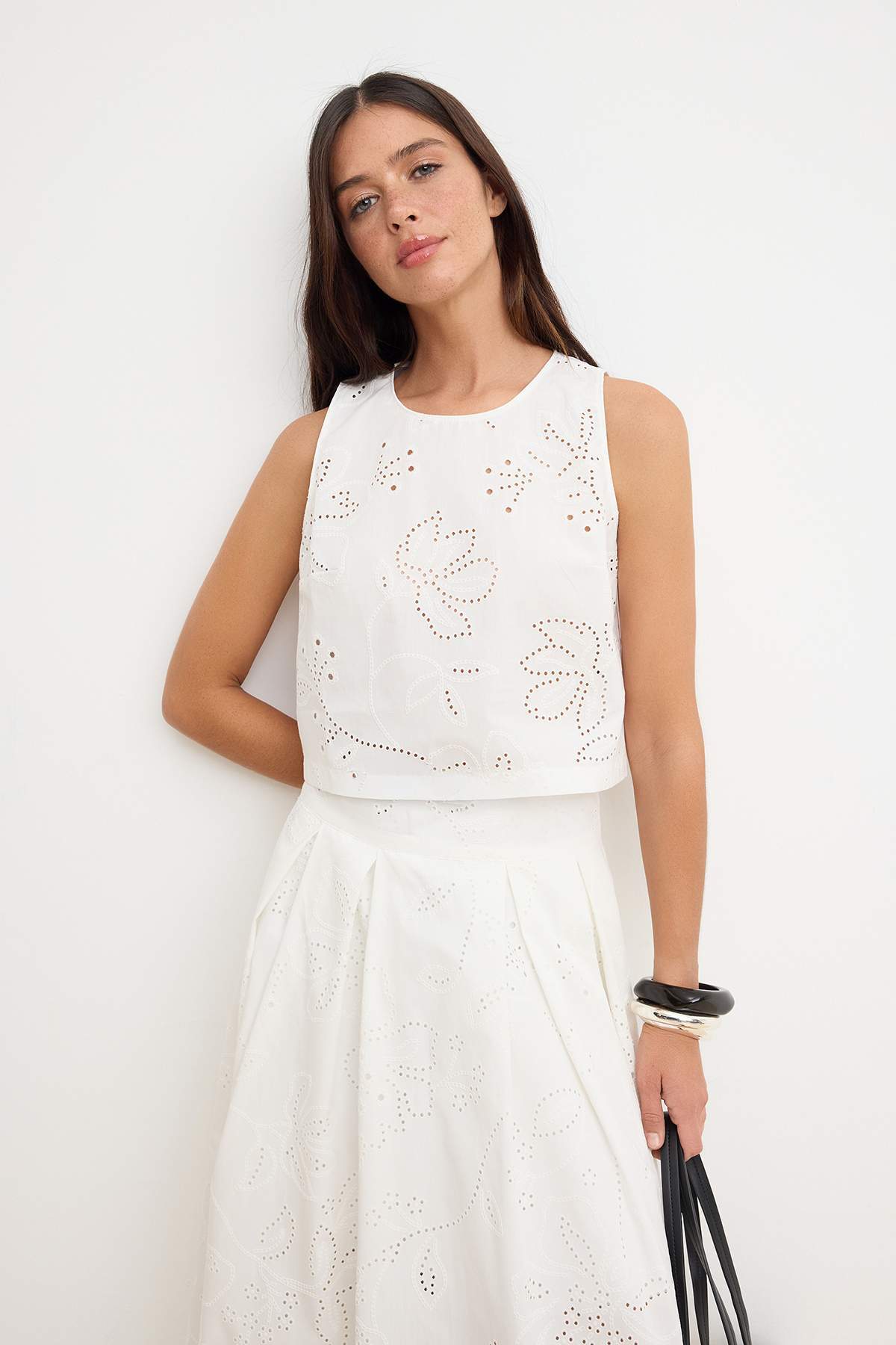 Trendyolmilla  Beyaz Fisto Çiçek Desenli Bluz TWOSS26BZ00613