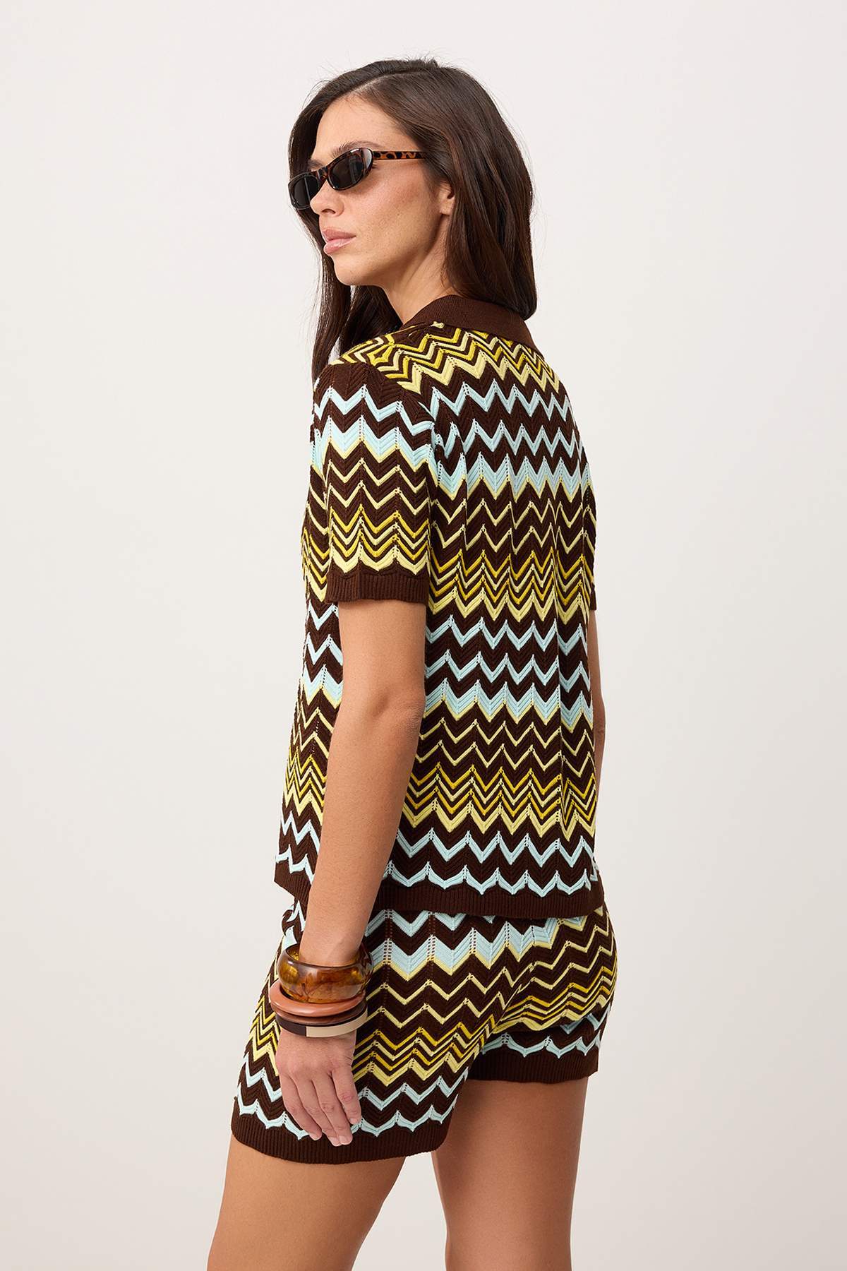 Trendyolmilla  Kahverengi Renk Bloklu Şort-Bluz Triko Alt - Üst Takım TWOSS26AU00050 - Görsel 5