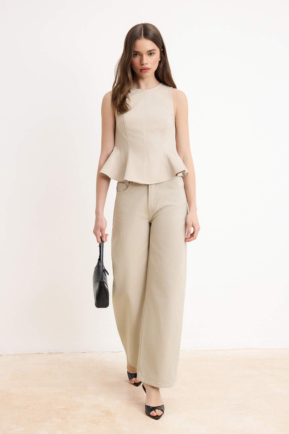 Trendyolmilla Bej Peplum Detaylı GabardinDokuma Bluz TWOSS26BZ00449