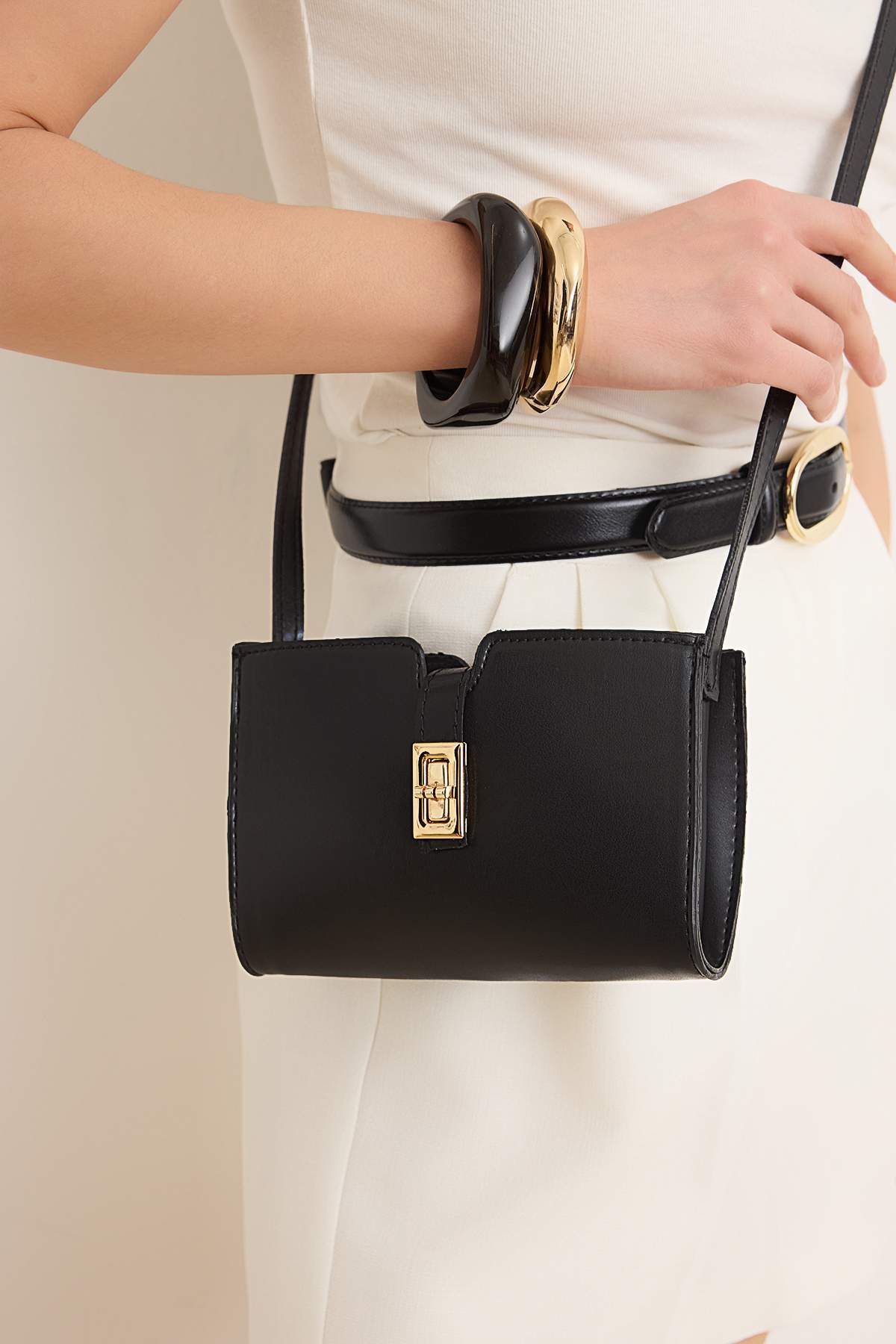 trendyol-shoes-womens-shoulder-bag