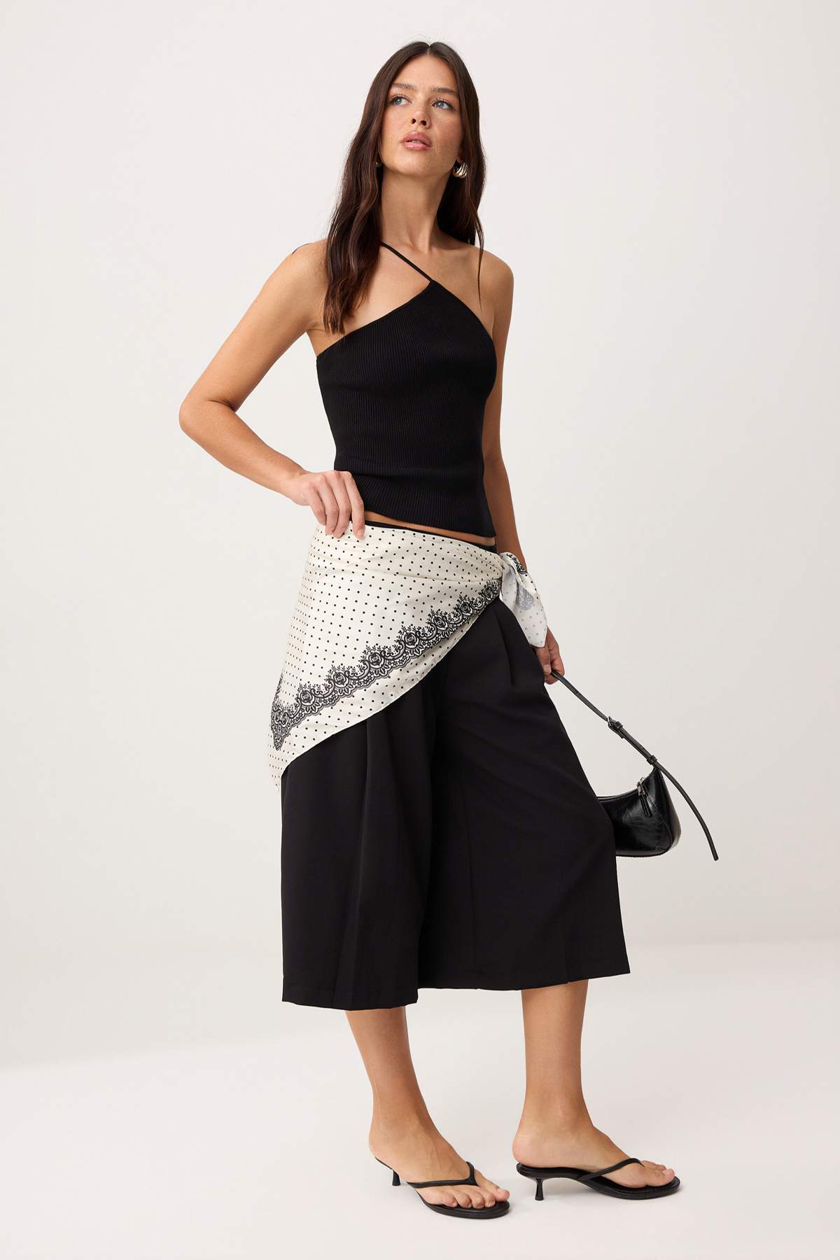 Trendyolmilla  Ekru Pauntiye Desen Dantel Baskılı Dokuma Bluz TWOSS26BZ00332 - Görsel 2