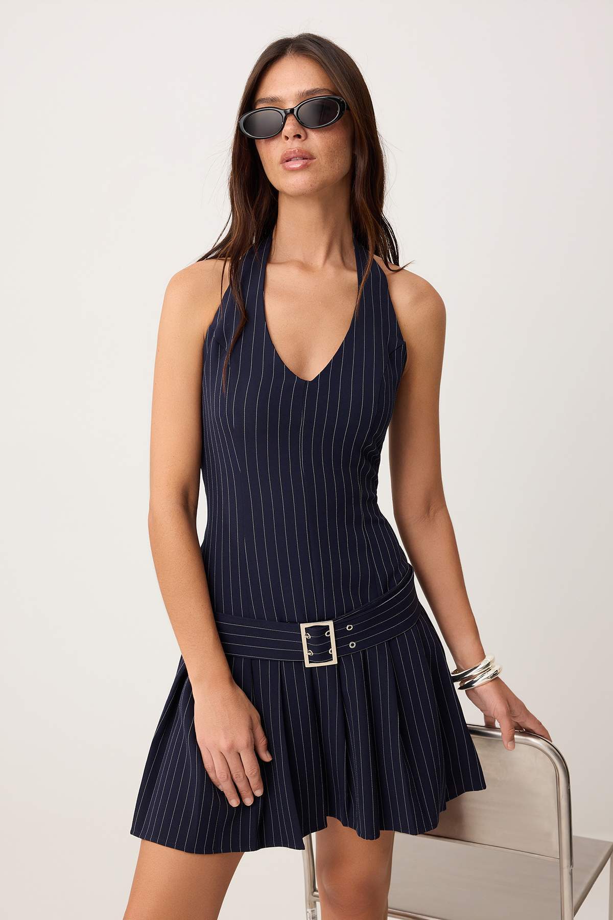 Trendyolmilla  Çok Renkli Kemerli Çizgili Pileli Kısa / Mini Dokuma Elbise TWOSS26EL00544 - Görsel 2