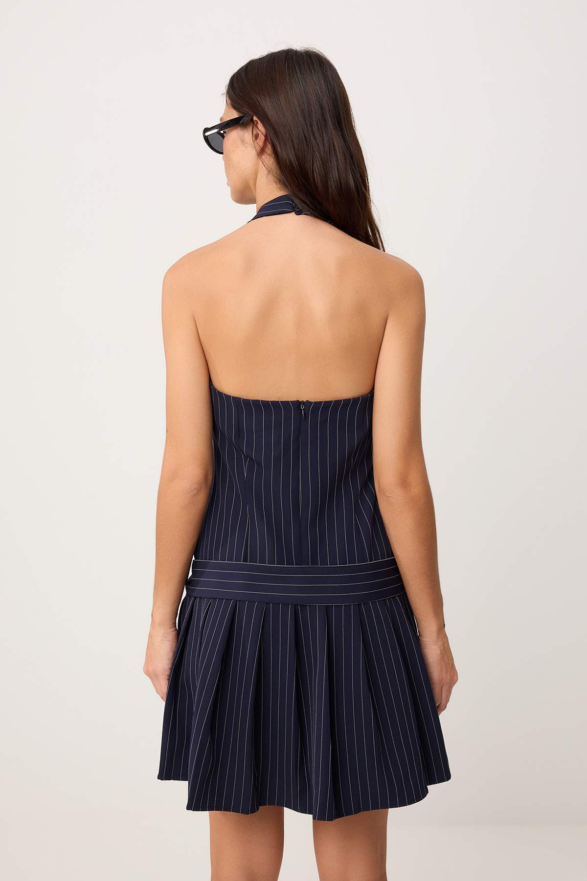 Trendyolmilla  Çok Renkli Kemerli Çizgili Pileli Kısa / Mini Dokuma Elbise TWOSS26EL00544 - Görsel 4