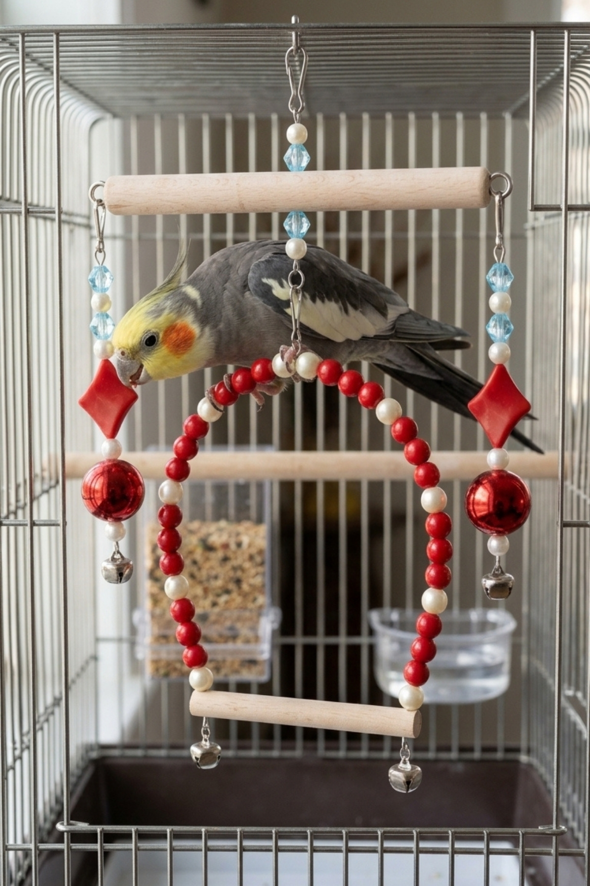 Mivra Pets Sultan Papağanı Oyuncağı Zilli Sallanan Gürgen Ahşap Kafes Oyuncağı 35 cm - Fiyatı, Yorumları