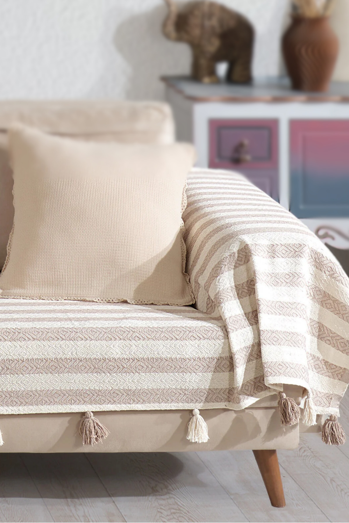 Pera Beige Tasseled Arm Seat Cover 300x110 cm 3m Size Pompom Sofa Sofa Bed