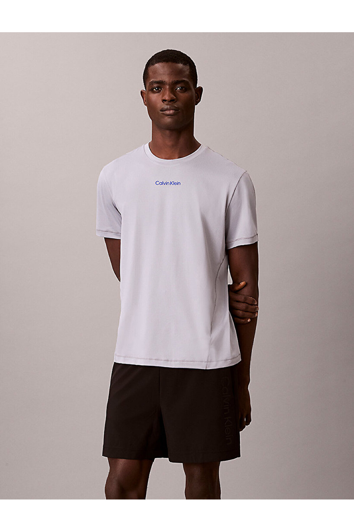 تیشرتزنانهCalvin Kleinخاکستری