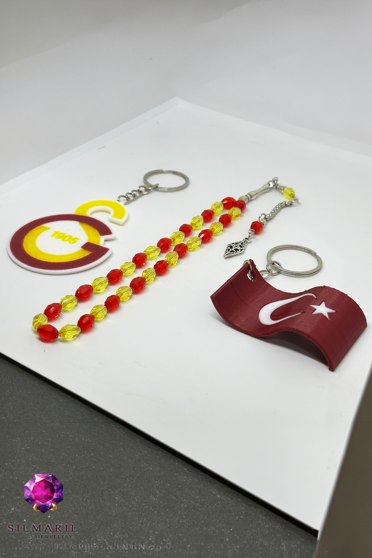 Sarı Kırmızı Taraftar Tespih Seti | Kristal Tespih + GS ve Türk Bayrağı Anahtarlık Kombin Seti — Silmaril Store — Anahtarlık (5)