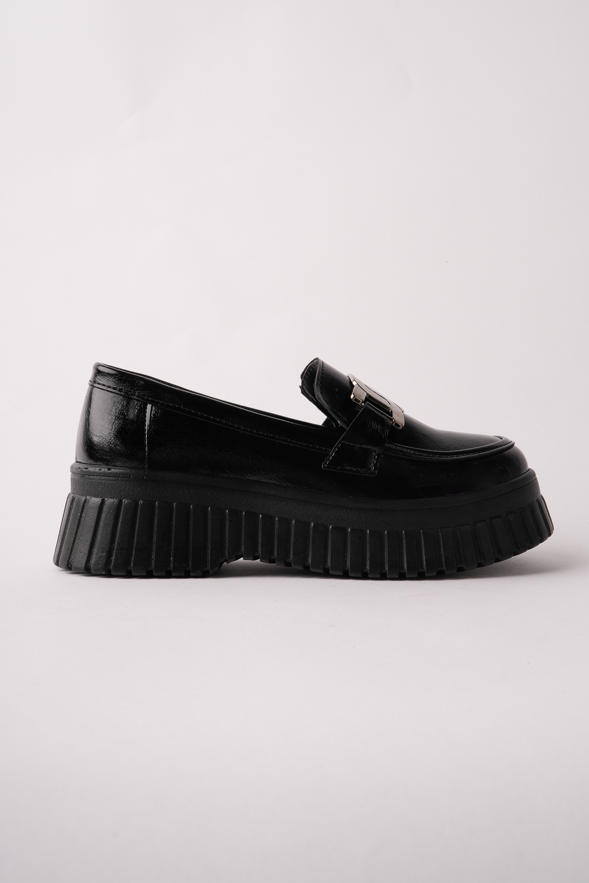 Madam Tarz BLN-1299 Kalın Taban Tokalı Loafer görsel 3