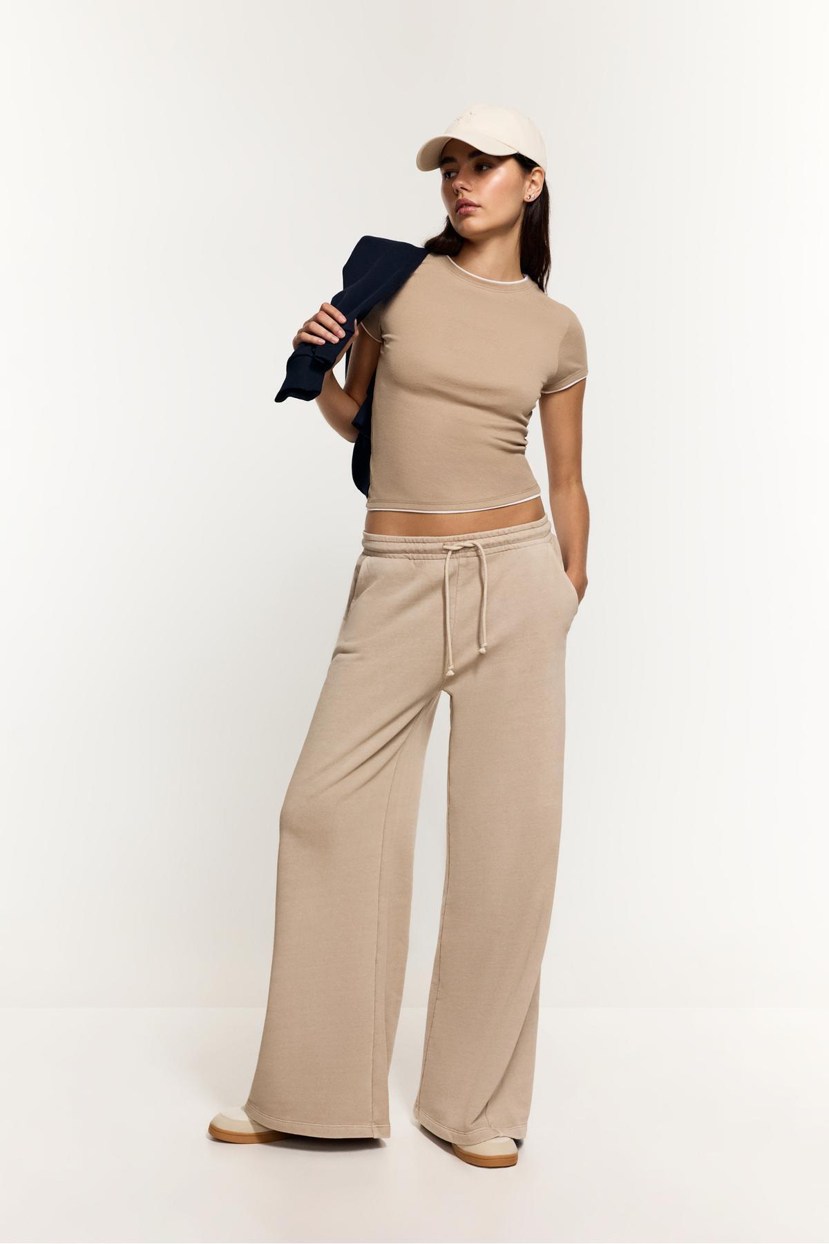 Star patterned cotton pants