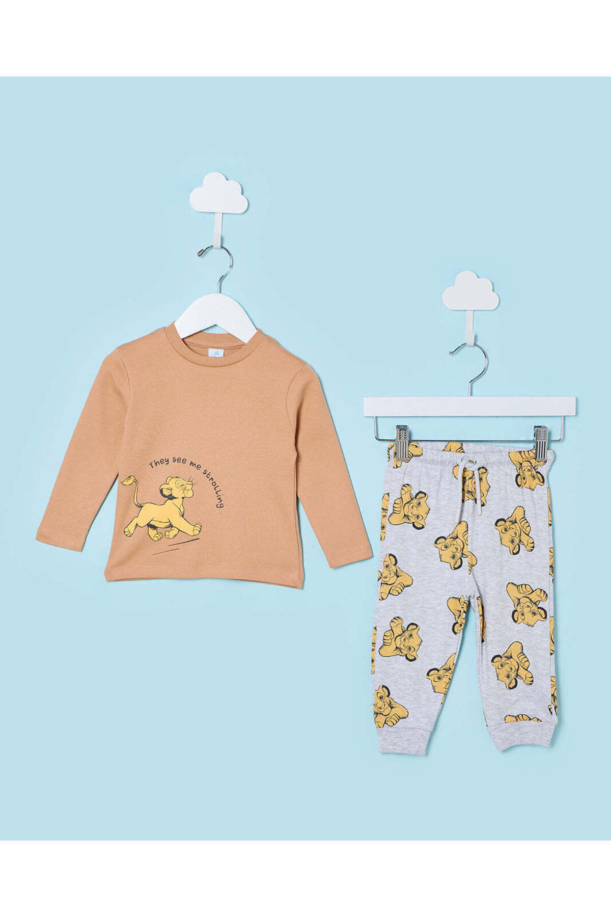REDTAG Infant Boys Rust And Grey Simba Printed 2 Piece Pyjama Set