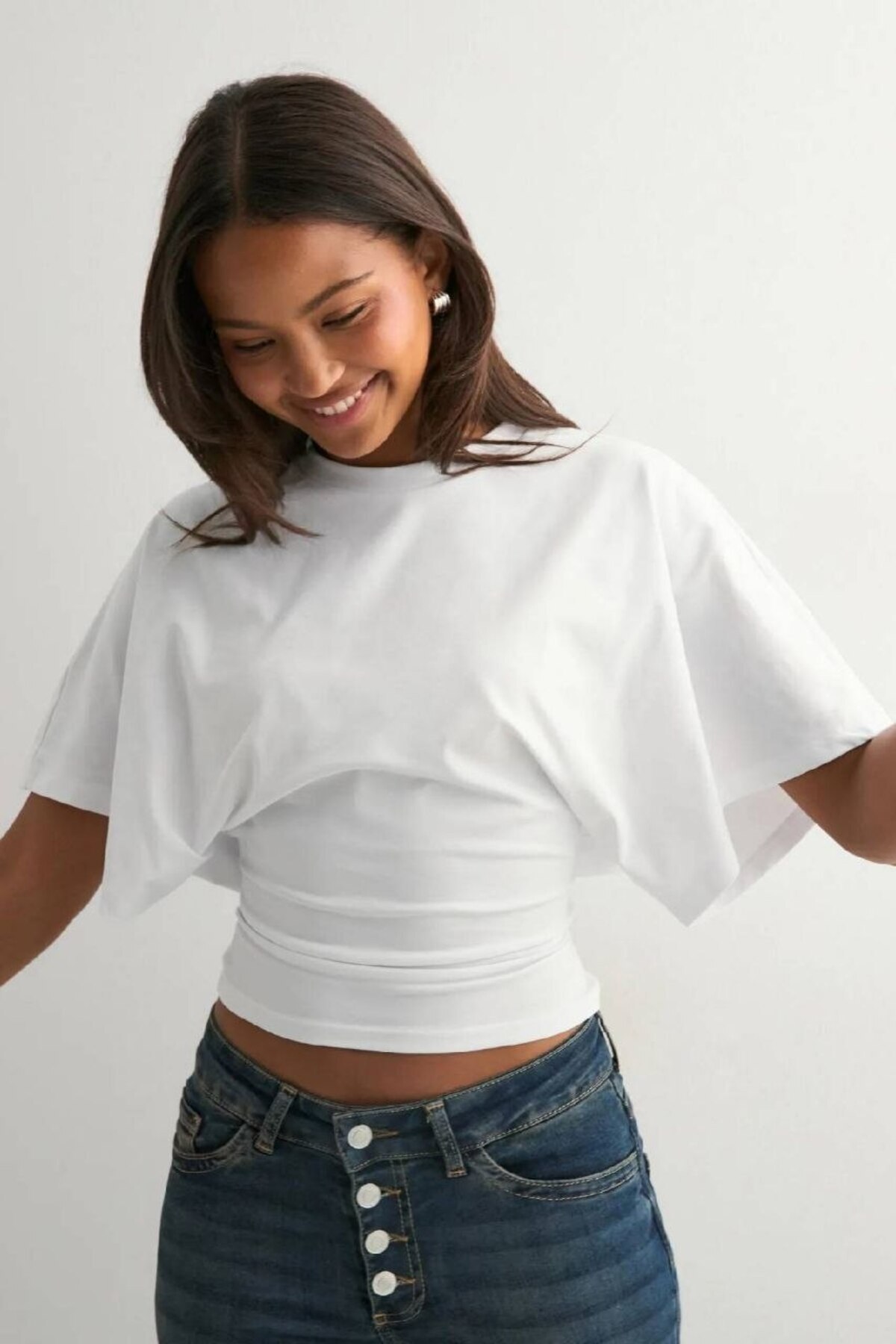 MareandCo  Bele Oturan Bisiklet Yaka Doğal Kumaş Basic T-shirt