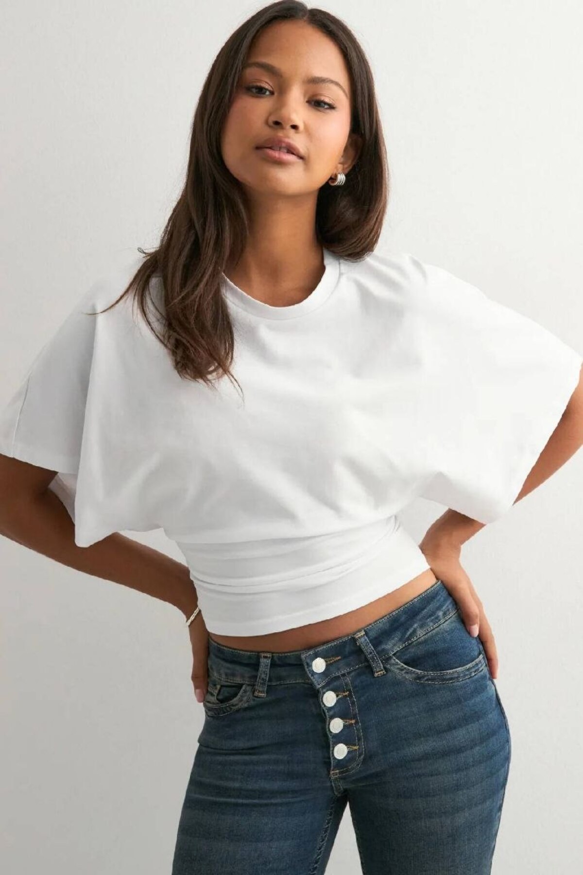 MareandCo  Bele Oturan Bisiklet Yaka Doğal Kumaş Basic T-shirt - Görsel 2