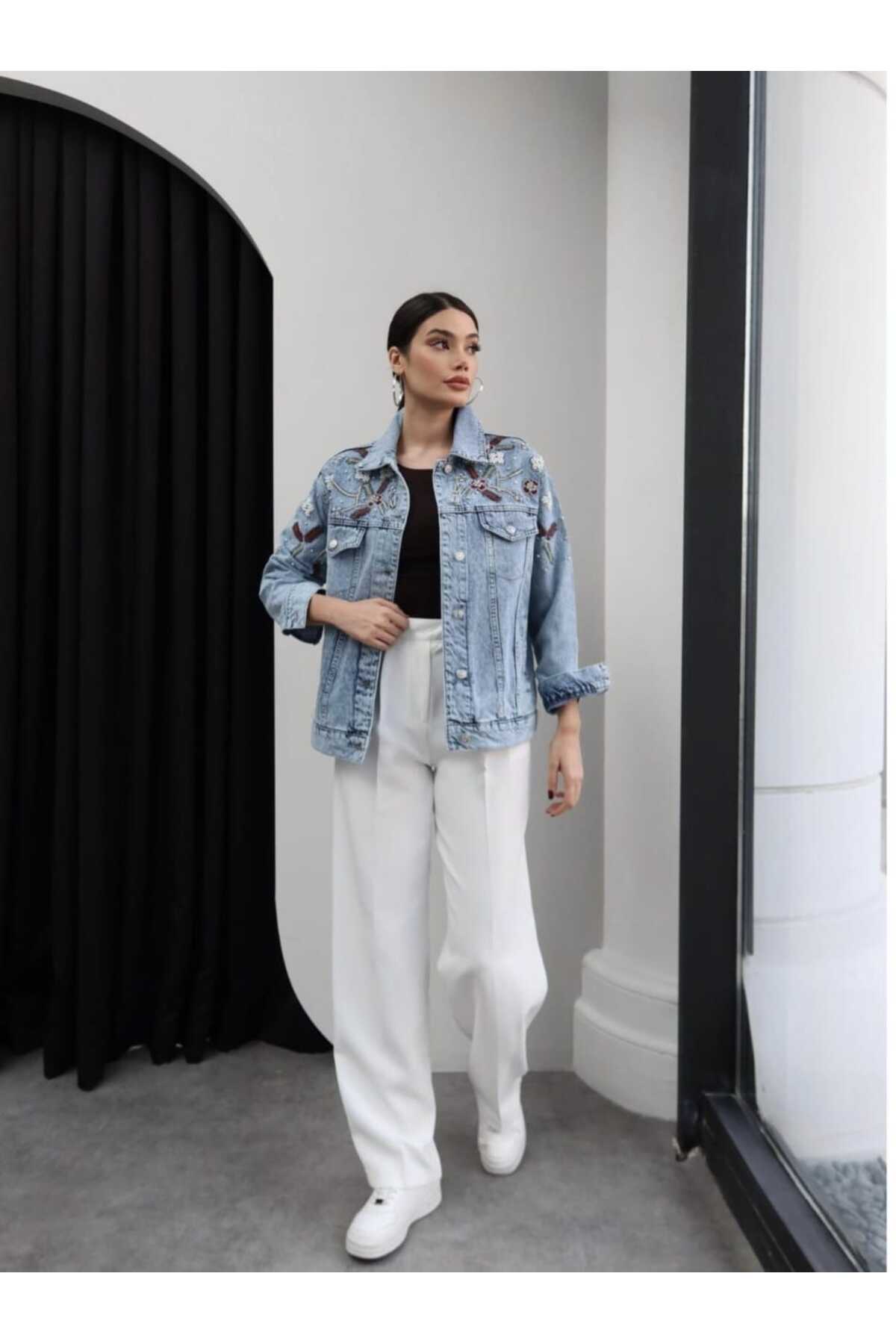 QİMYA BUTİK  LEVURE Kadın Omzu El İşi Taş İşlemeli Nakışlı Rahat Kesim KOT CEKET - Görsel 2