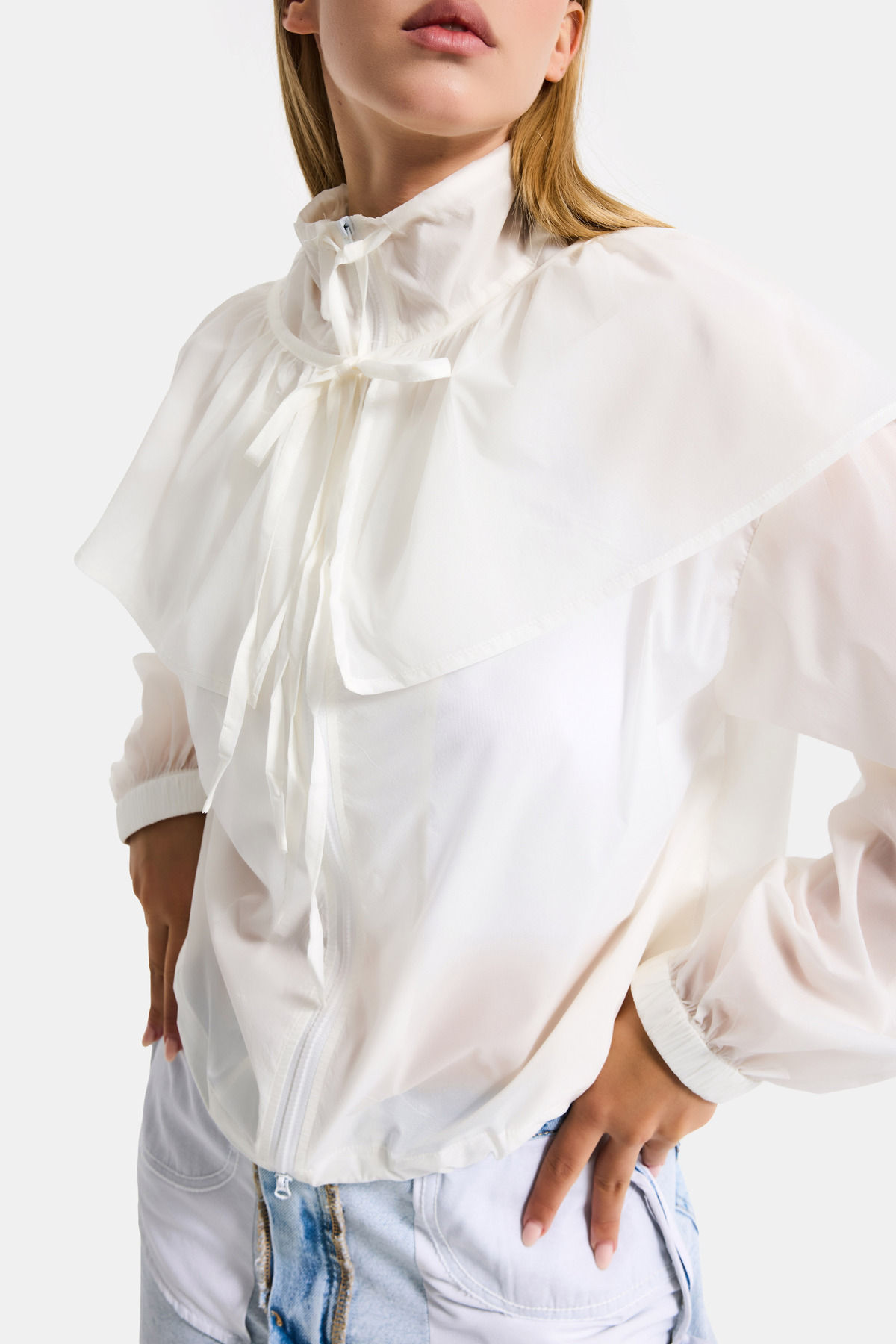it's basic Kadın Ekru w5 Oversize Yakalık Detaylı Özel Kumaş Tasarım Yağmurluk