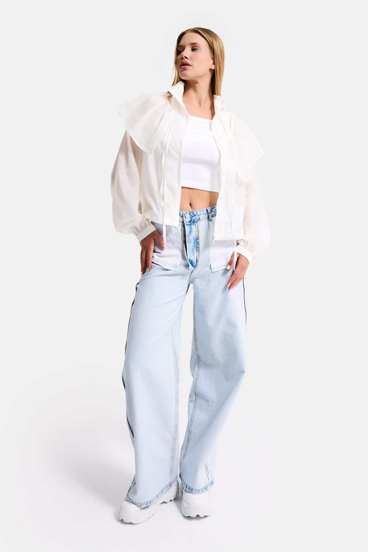 it's basic Kadın Ekru w5 Oversize Yakalık Detaylı Özel Kumaş Tasarım Yağmurluk görsel 5