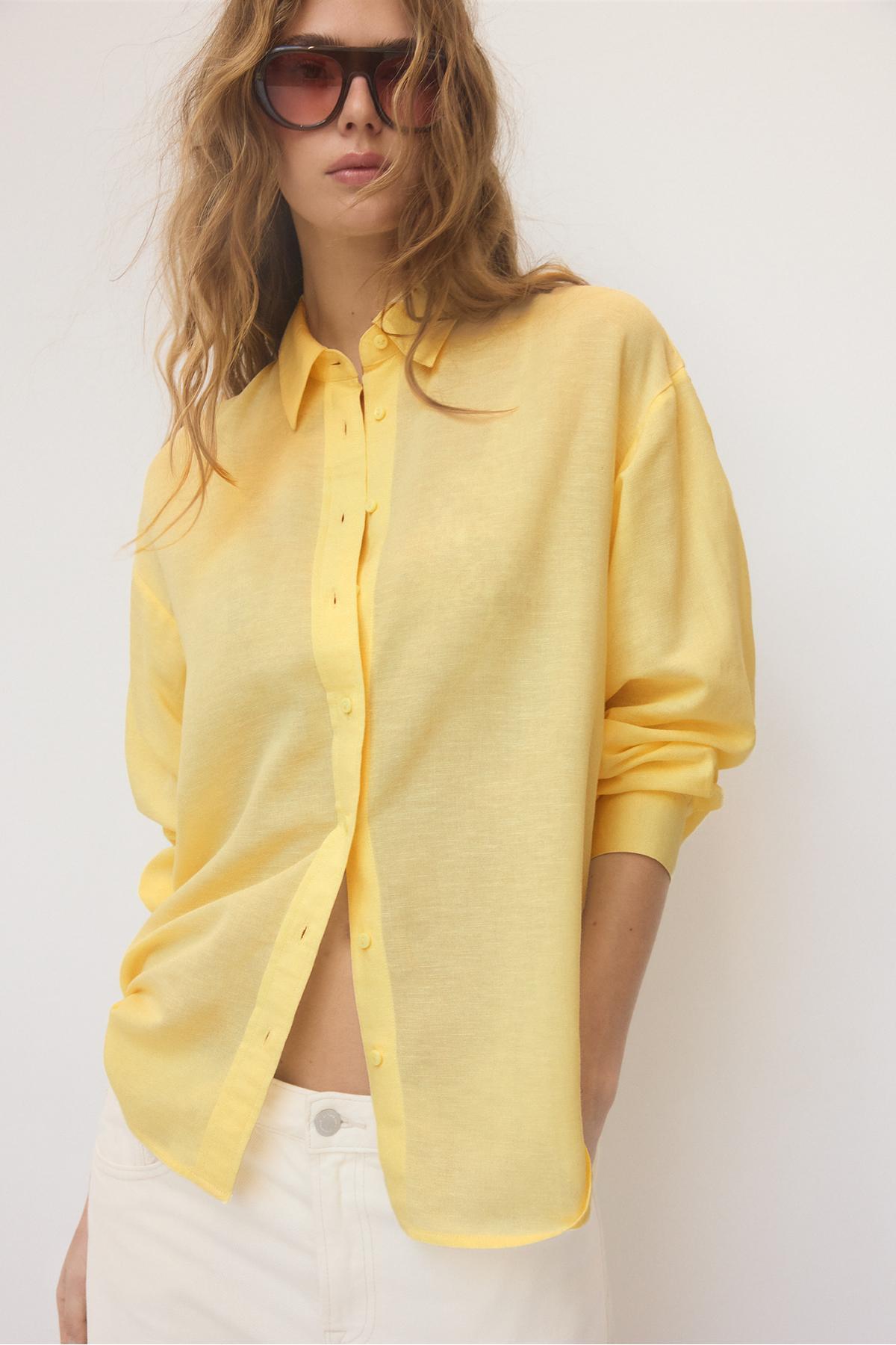 Stradivarius  Keten görünümlü dökümlü gömlek