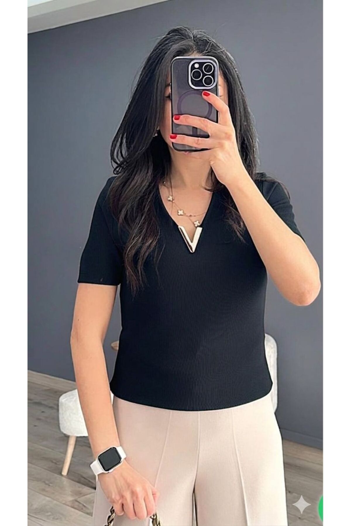 Women's Black V-Neck Short Sleeve Stretch Blouse