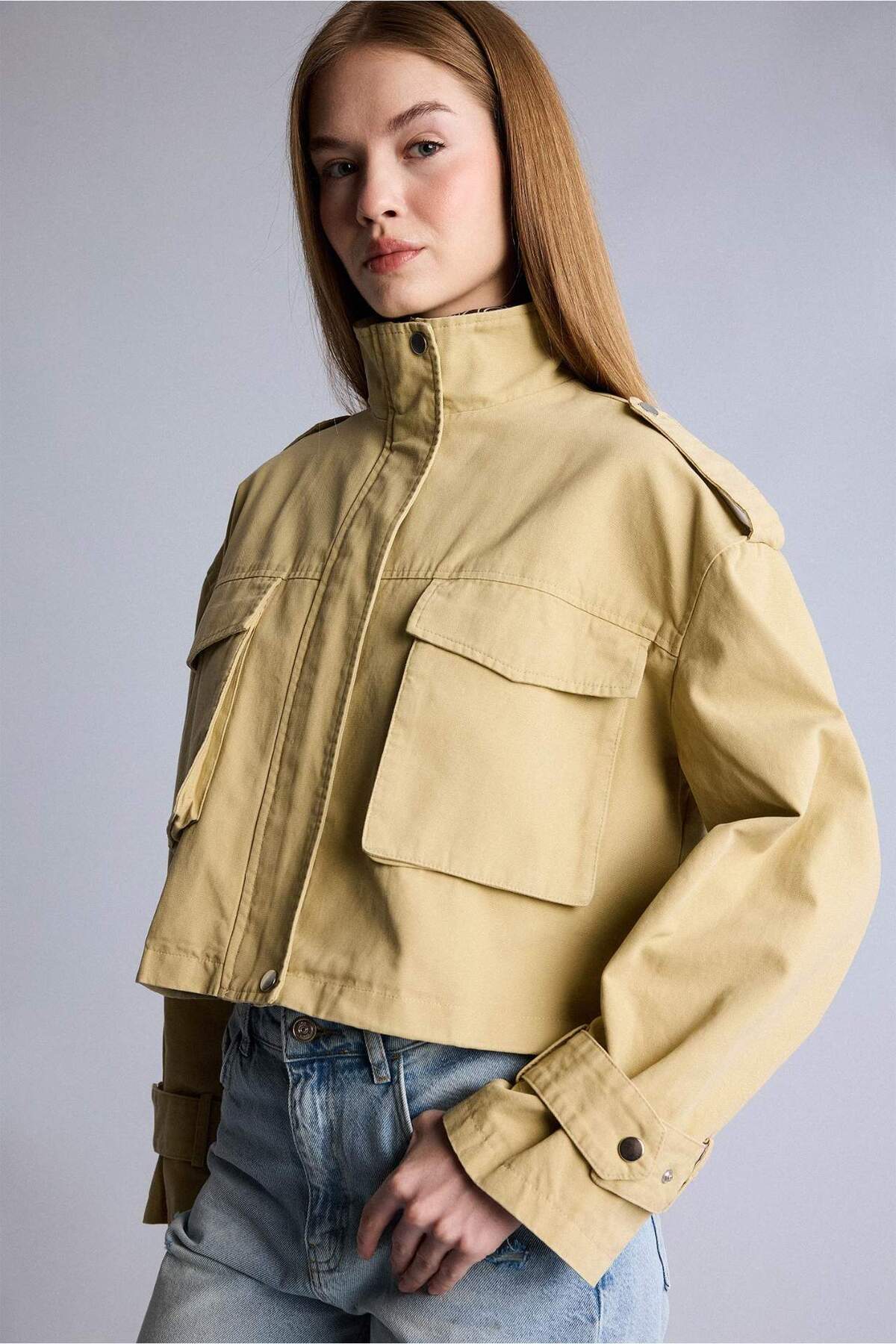 Defacto  Fermuarlı Kısa Pamuklu Mont H1557AX26SP