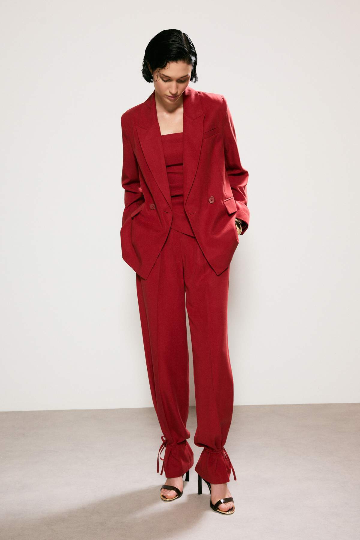 Trendyolmilla Trendyol Studio Kırmızı Keten Görünümlü Astarlı Dokuma Blazer Ceket TWOSS26BC00043