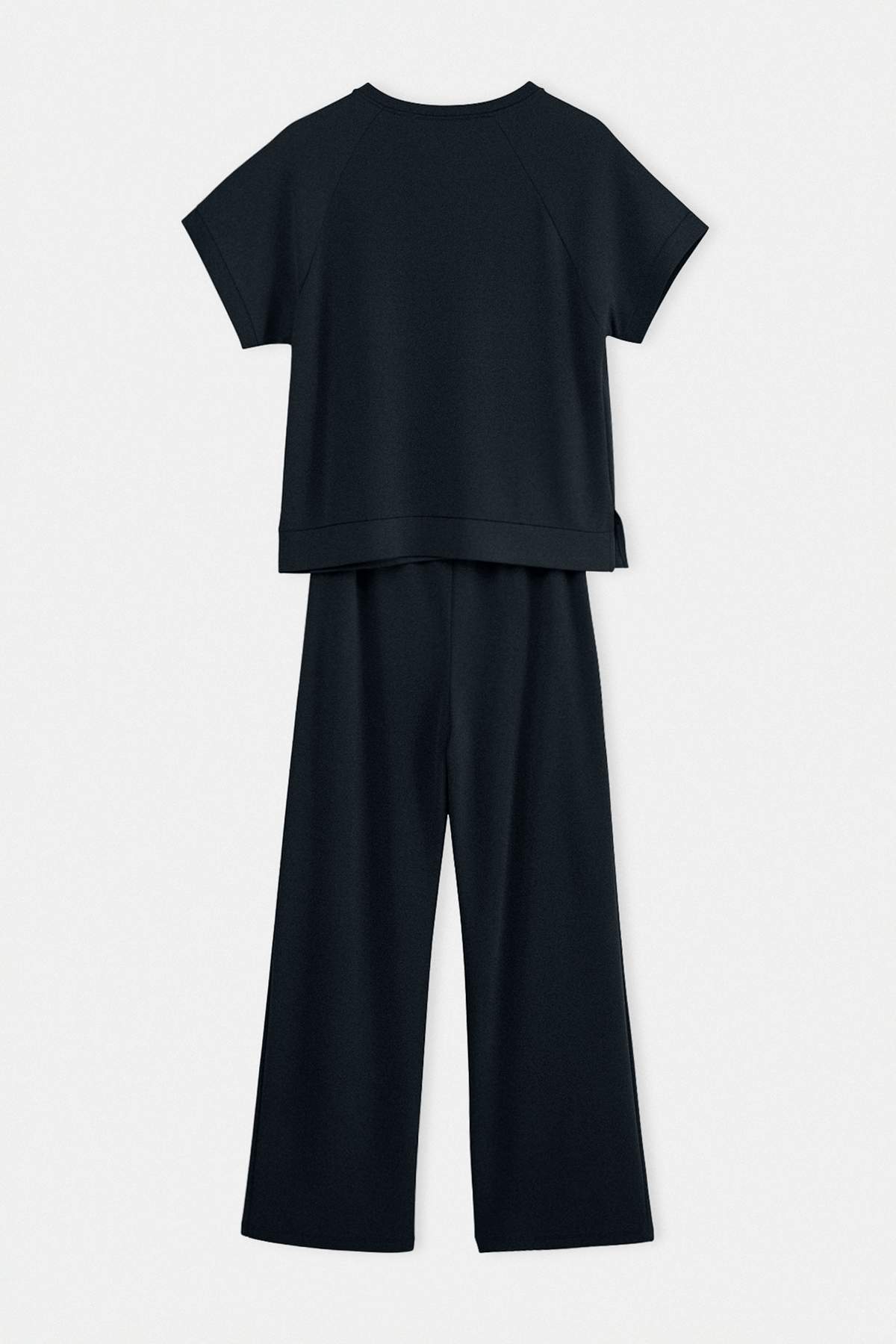 Trendyolmilla  Siyah Bisiklet Yaka Kısa Kol Lastikli Rahat Kalıp Alt - Üst Takım - Görsel 2