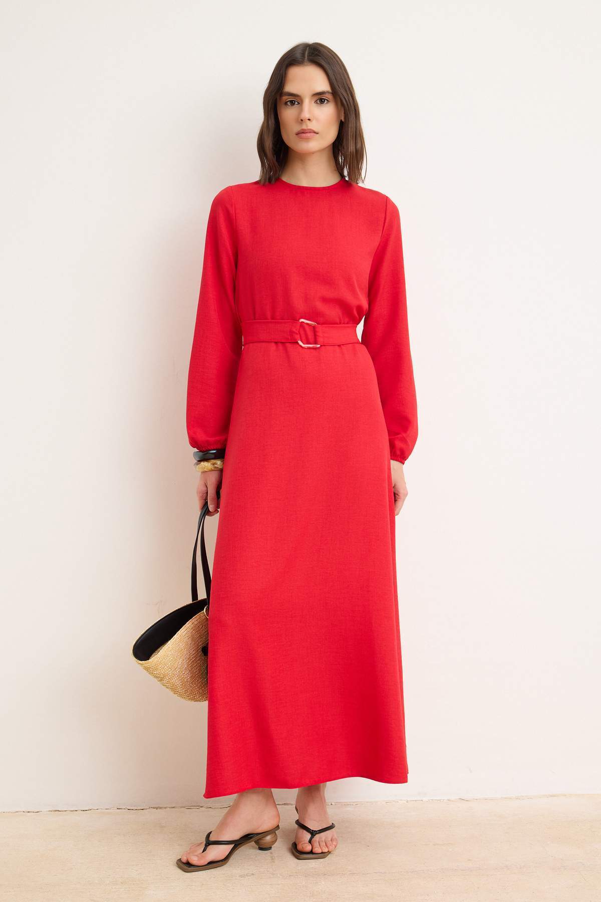 Trendyolmilla Modest Kırmızı Kuşaklı Astarsız Düz Dokuma Elbise&Tulum Keten görünümlü Tesettür Elbise TCTSS25EB00096