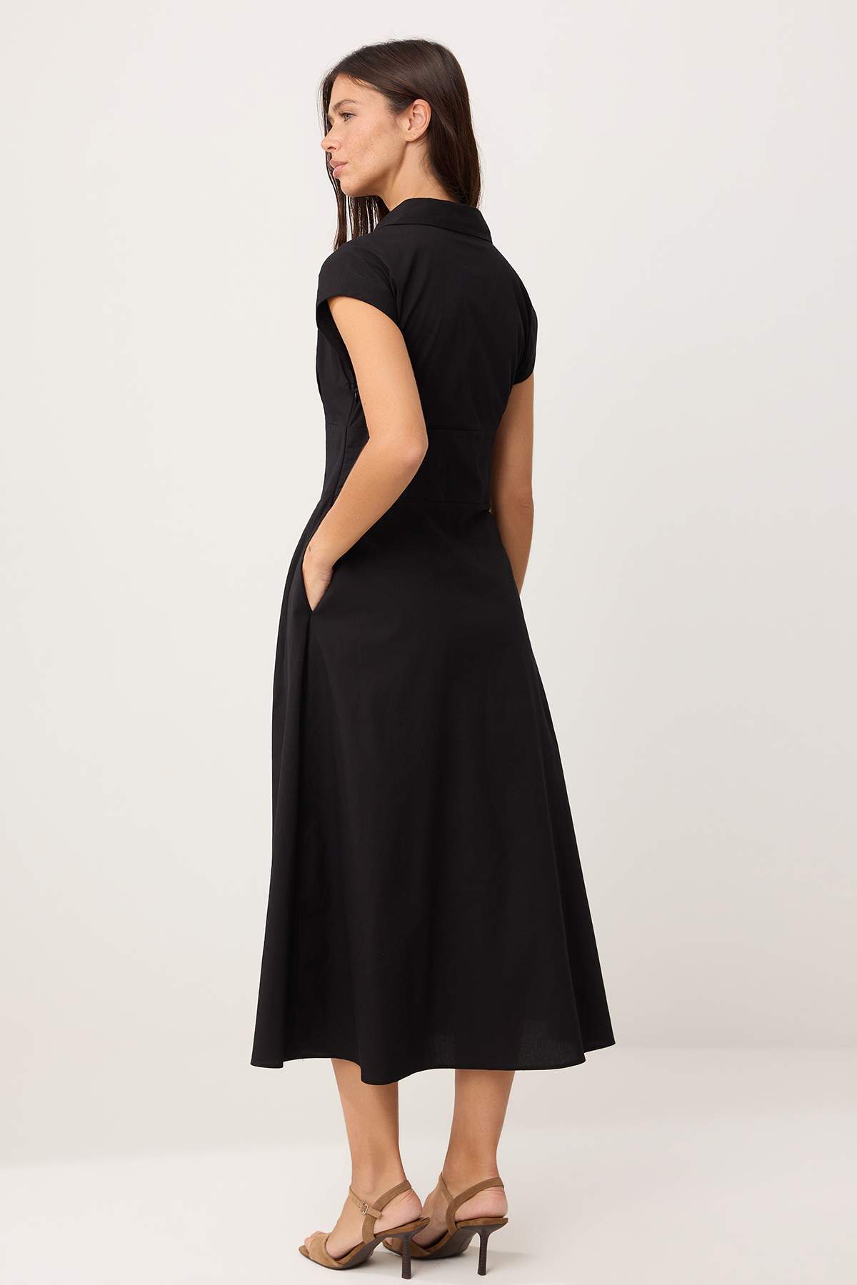 Trendyolmilla  Siyah Poplin Gömlek Yaka Maxi Dokuma Elbise TWOSS26EL00347 - Görsel 4