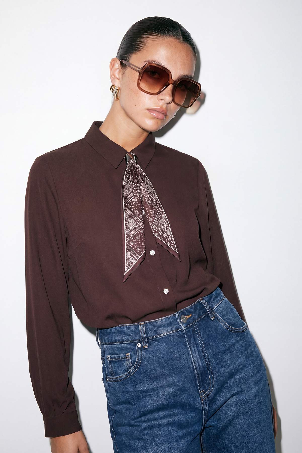 Drop by Trendyolmilla Kahverengi Fularlı Tunik Gömlek TDRSS26GO00025