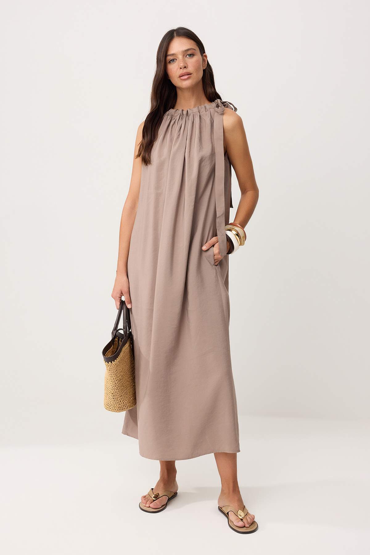 Trendyol Kollektion Nerzfarbenes Maxi-Webkleid TWOSS26EL00864