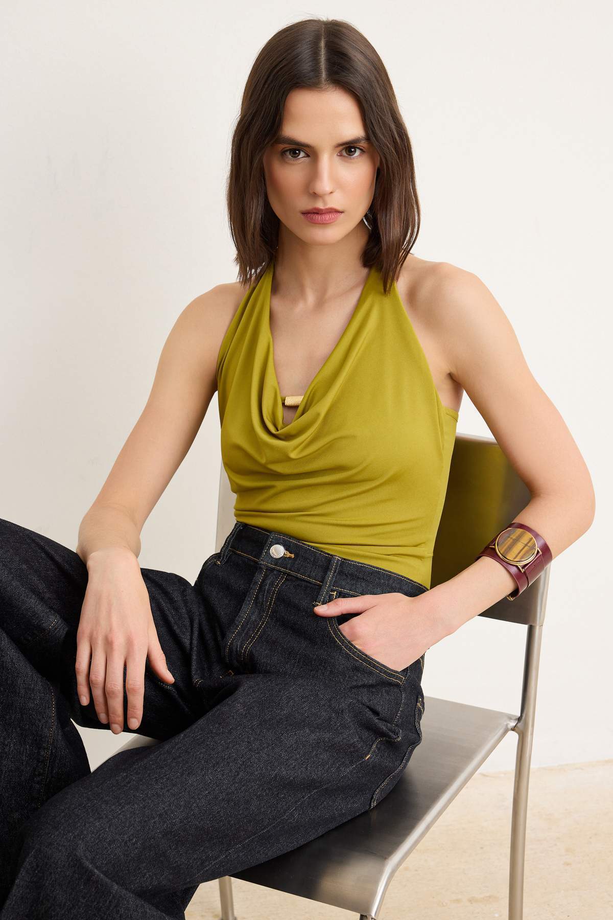 Trendyolmilla Yağ Yeşil Düz Fitted Boyundan Bağlamalı Aksesuar Detaylı Çıtçıtlı Esnek Örme Body TWOSS26BD00025