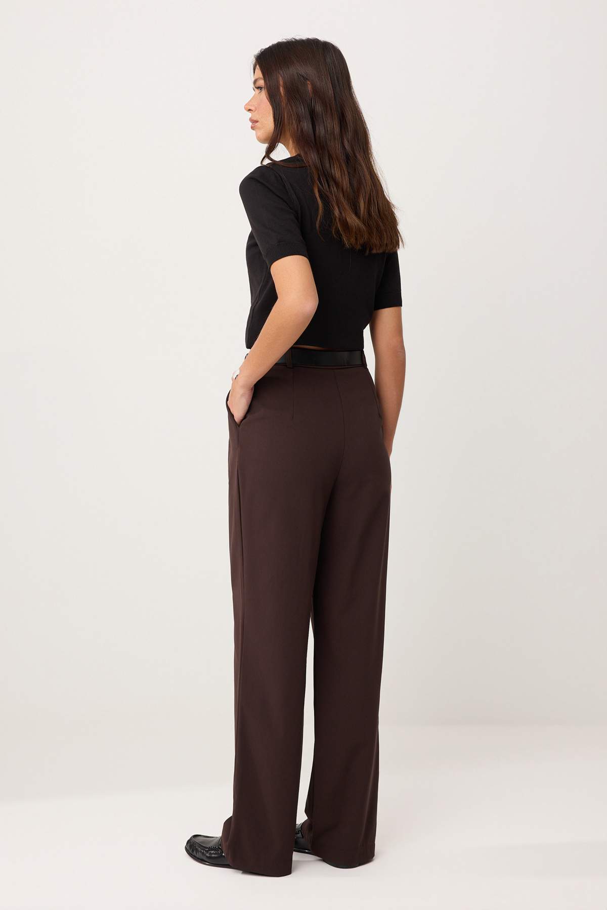 Trendyolmilla  Koyu Kahverengi Kemerli Straigt/Düz Kesim Dokuma Kumaş Pantolon TWOAW25PL00046 - Görsel 4