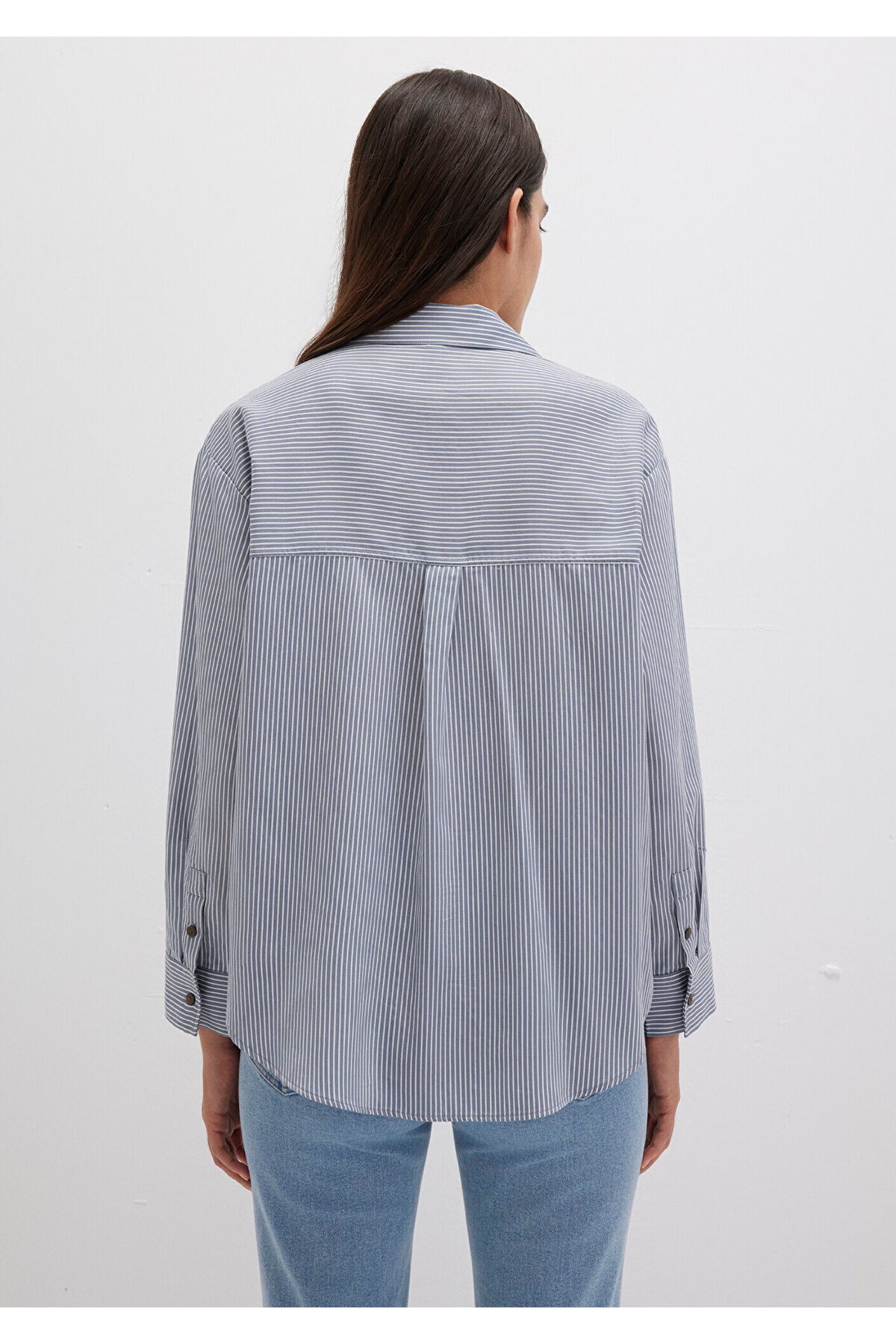 Mavi  Çizgili Mavi Gömlek Oversize / Geniş Kesim 1211069-89153 - Görsel 4