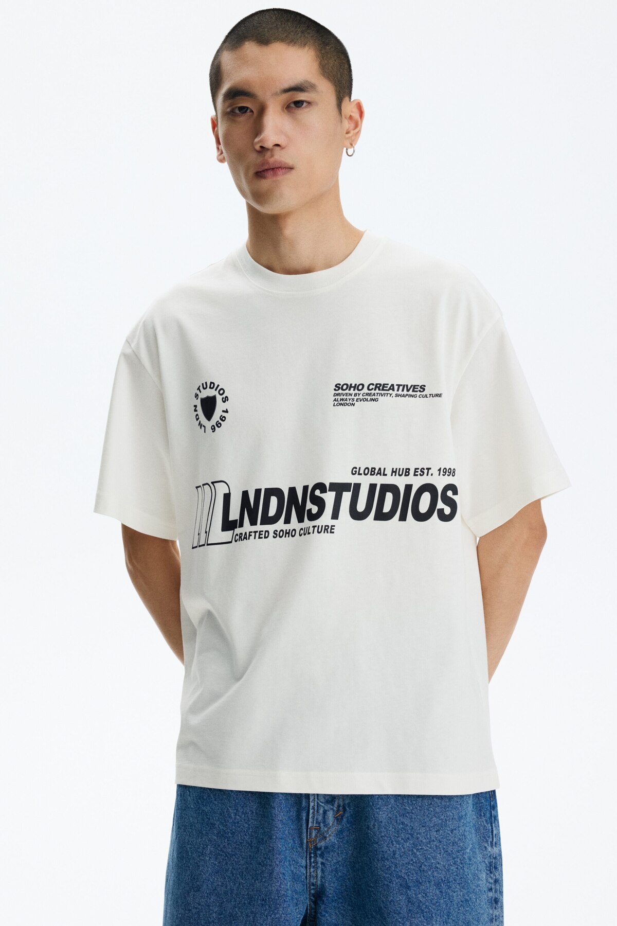 تی‌شرت طرح‌دار با فرم ریلکس فیت اچ اند ام تی شرت H&M