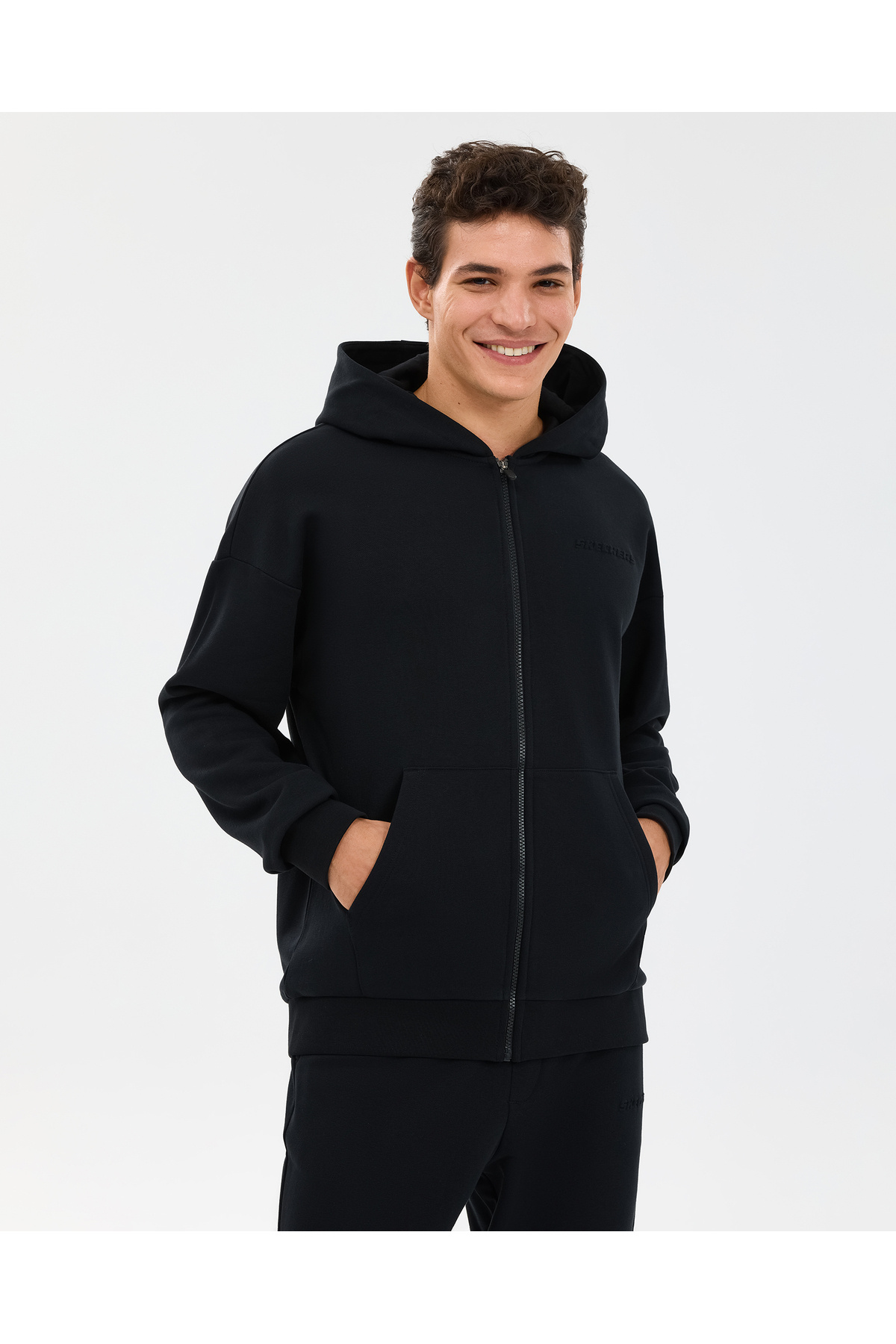 SKECHERS M Essential Full Zip Hoodie Sweatshirt Erkek Siyah Sweatshirt S2610014-3817 görsel 2