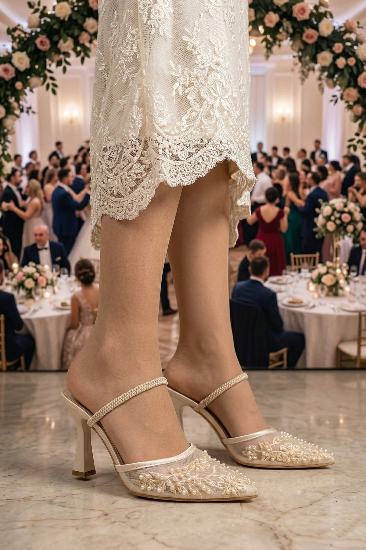LUXEON Kadın Bej Tül File Üzeri Boncuk İşlemeli Stiletto Arkası Açık Abiye Sivri Burun Şık Topuklu Ayakkabı görsel 2