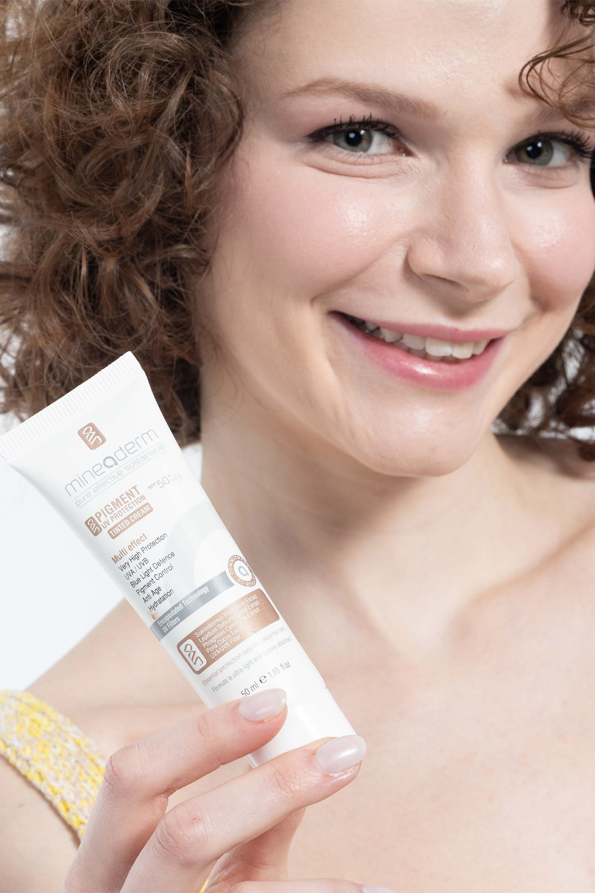 Leke Karşıtı Renkli Güneş Kremi Spf 50+/pigment Uv Protection Tinted Cream Spf 50+ — 8680525350860 — تصویر 3 از 7