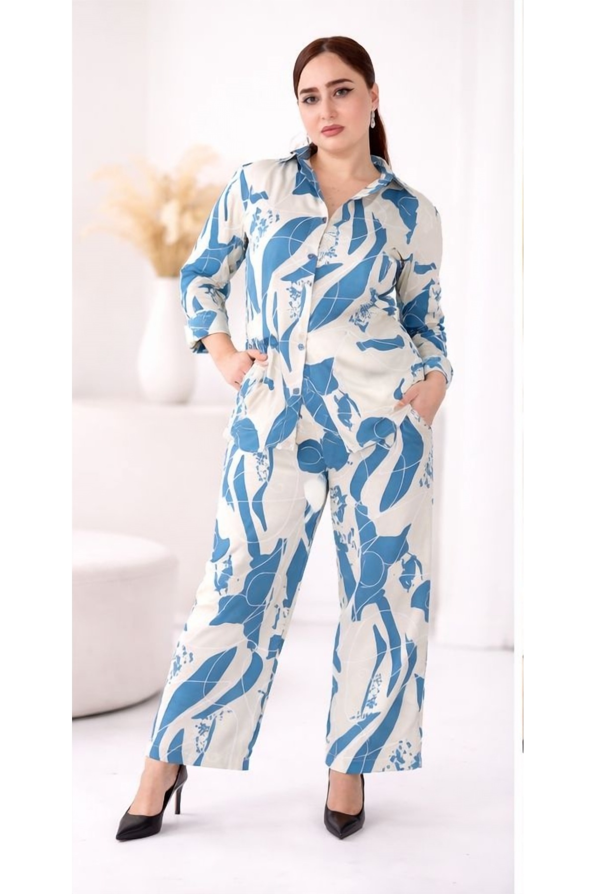 LINELLE Ladies Co-ord Pant Set- Printed Shirt and Pant with Long Sleeves.