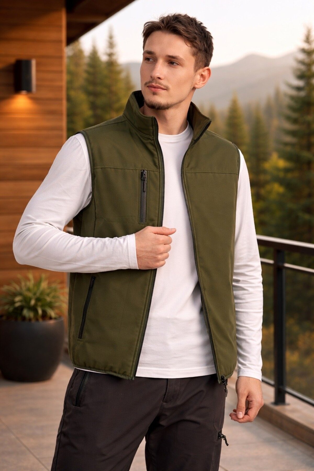 Vatan Tekstil Dik Yaka Slim Fit 3 Cepli Softshell Erkek Yelek Su İtici Kumaş görsel 2