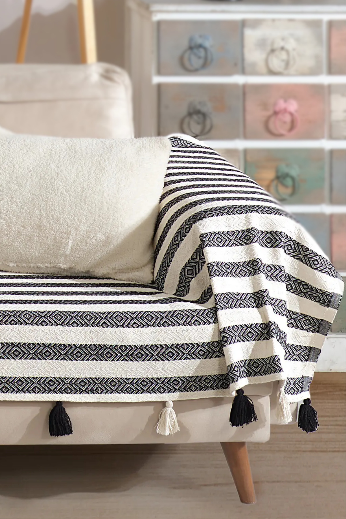 Pera Black Tasseled Arm Seat Cover 300x110 cm 3m Plus Size Pompom Sofa Sofa