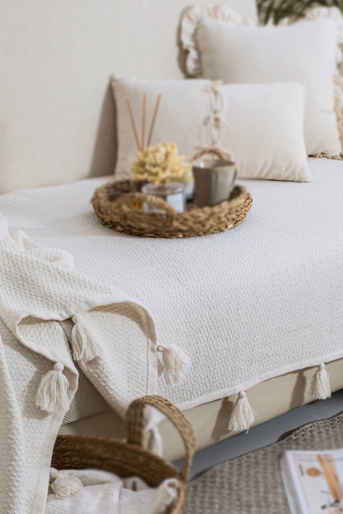Lavi Pompom Ecru Sofa Cover 115 x 200 cm Sofa Sofa Bed Sofa Cover Shawl Fringed