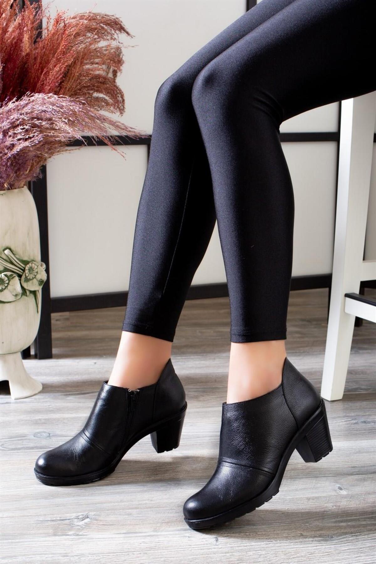 Genuine Leather Women's Leather BootsDP37-1103