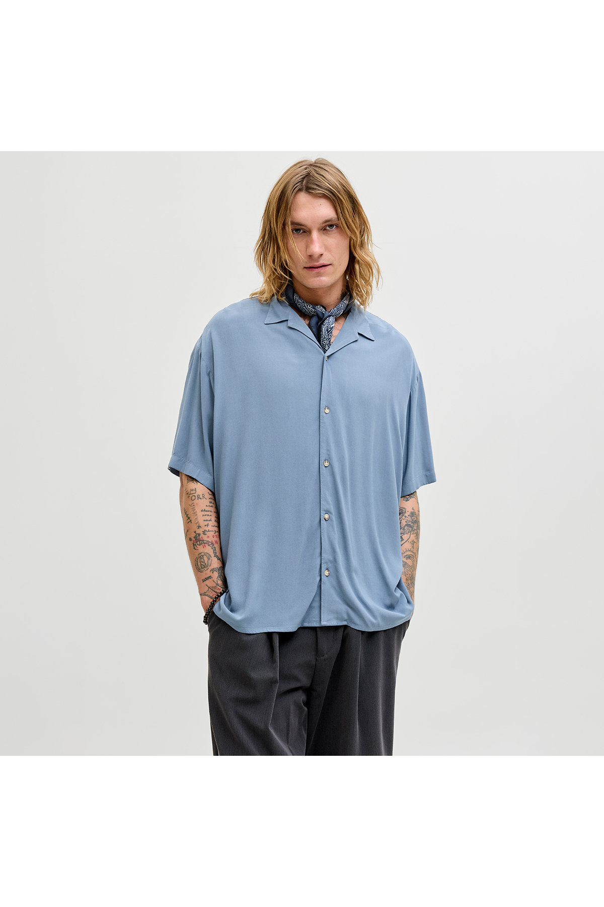 پیراهن مردانه آبی جک اند جونز مدل Jeff Resort Solid جک اند جونز پیراهن Jack & Jones