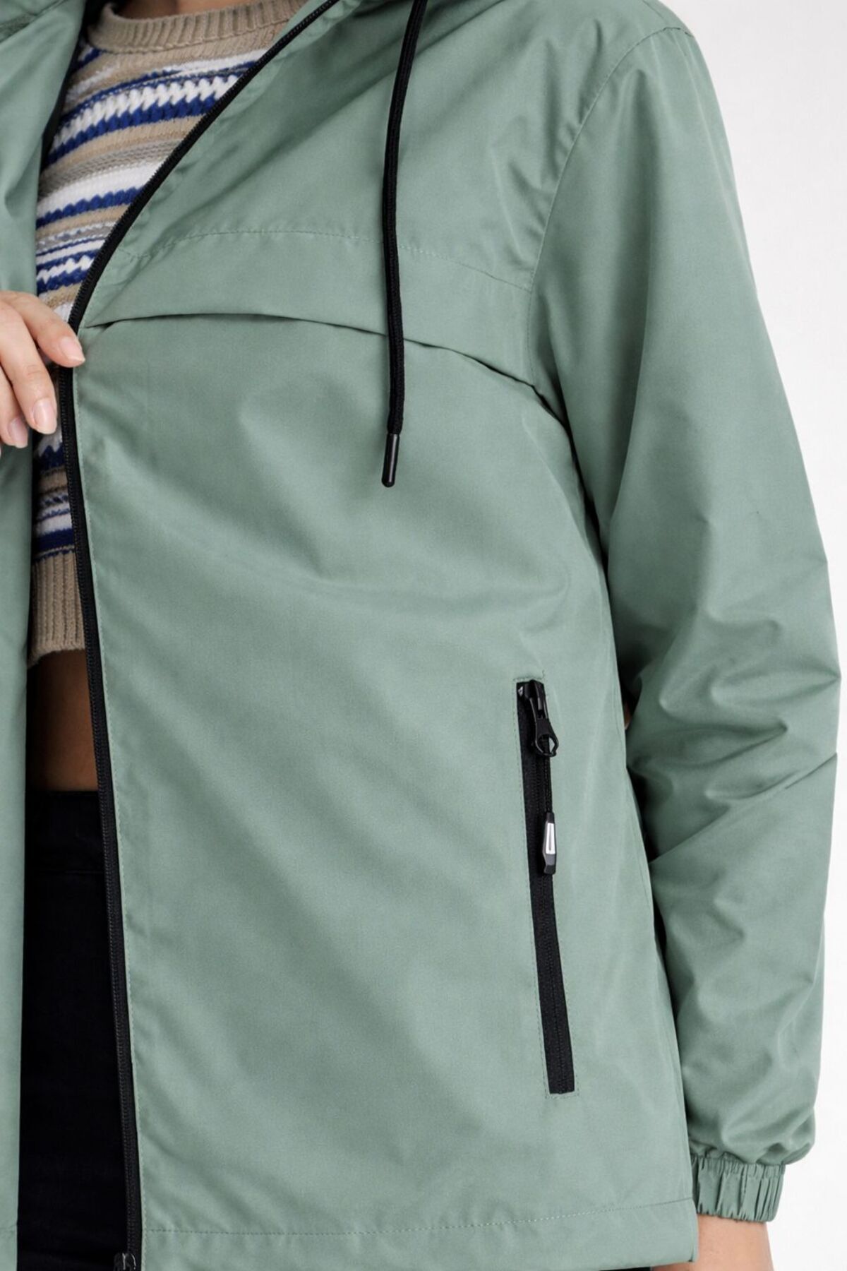 comstar  Kadın Içi Astarlı Suya Dayanıklı Kapüşonlu Cepli Yağmurluk - Görsel 2