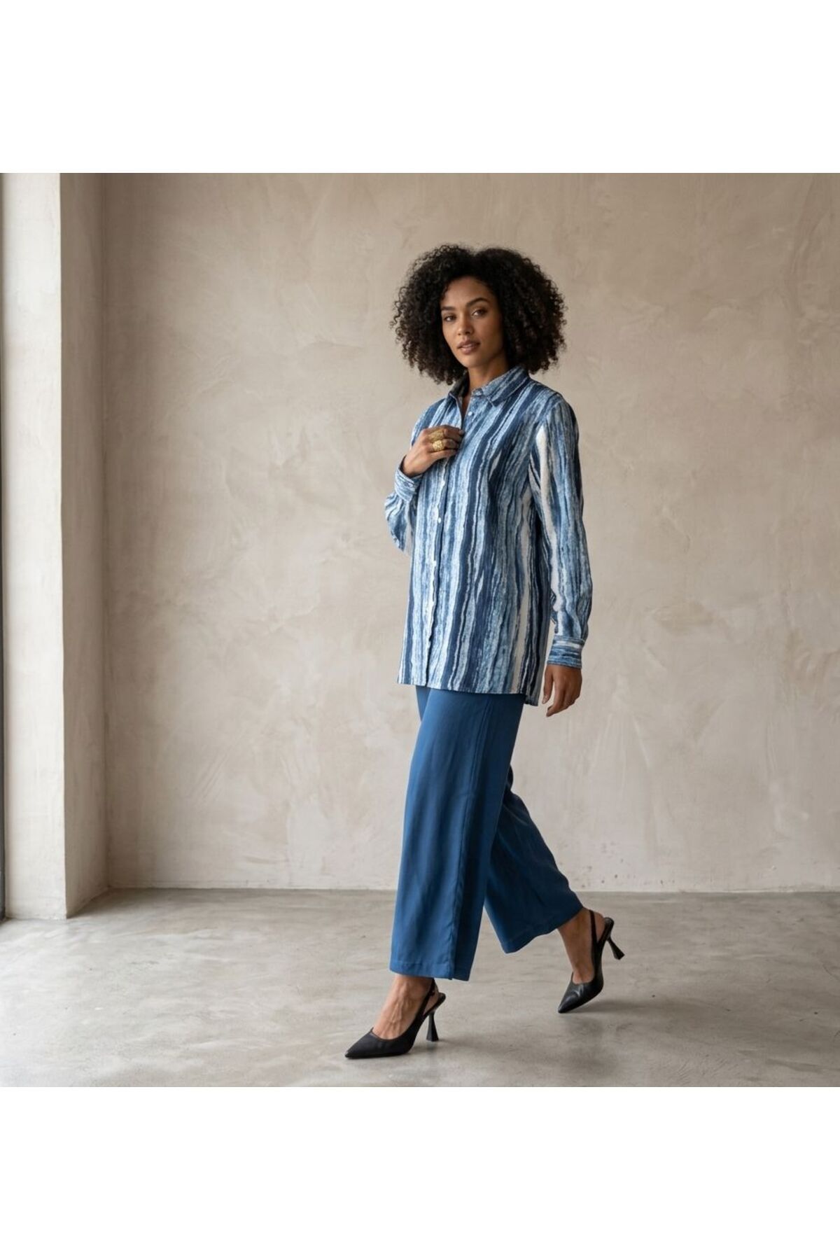 LINELLE Ladies Co-ord Pant Set- Printed Shirt and Matching Solid Color Pant w...