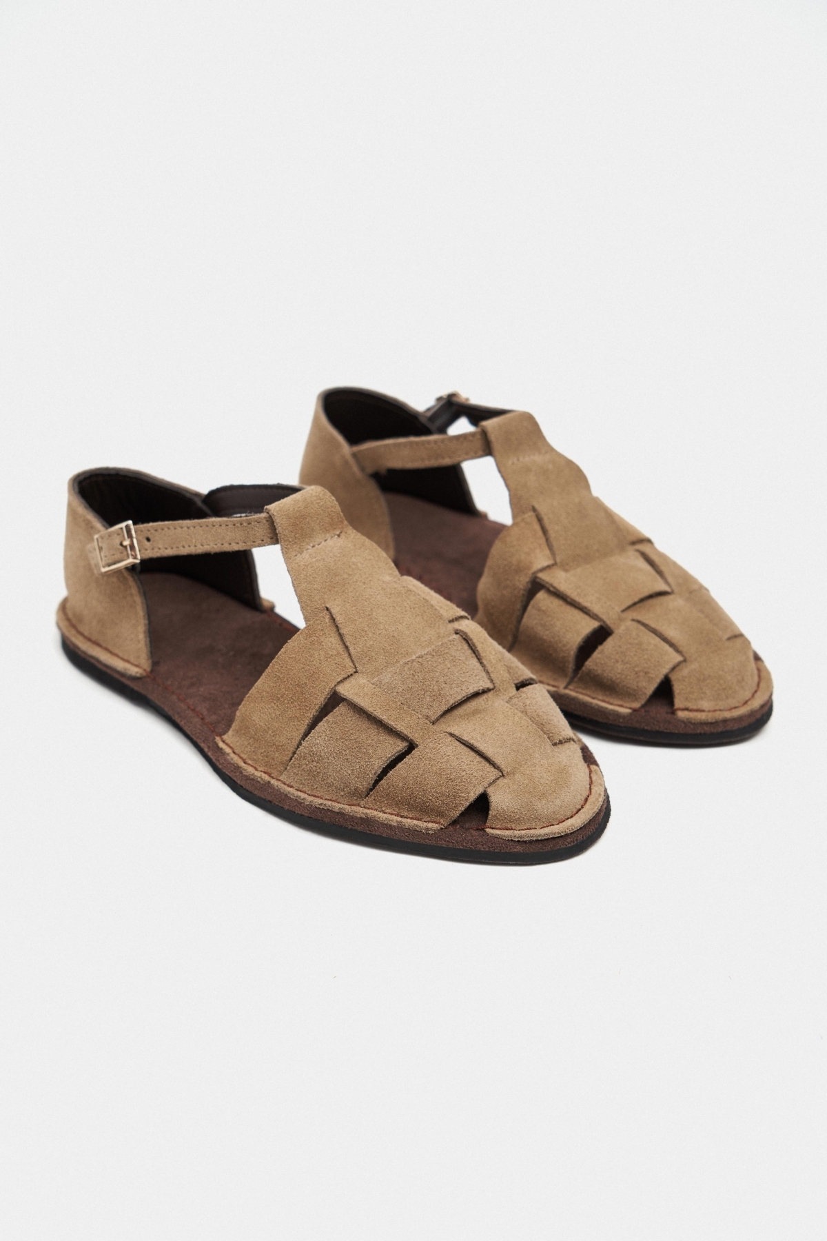 NİŞANTAŞI SHOES Hugel Rome Bej Süet Deri Toka Detay Düz Taban Kadın Sandalet görsel 4